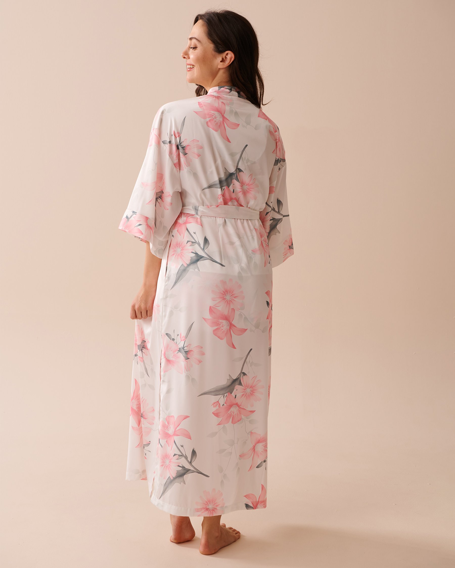LA VIE EN ROSE Pink Floral Long Satin Kimono Summer Garden 60600074 - View2