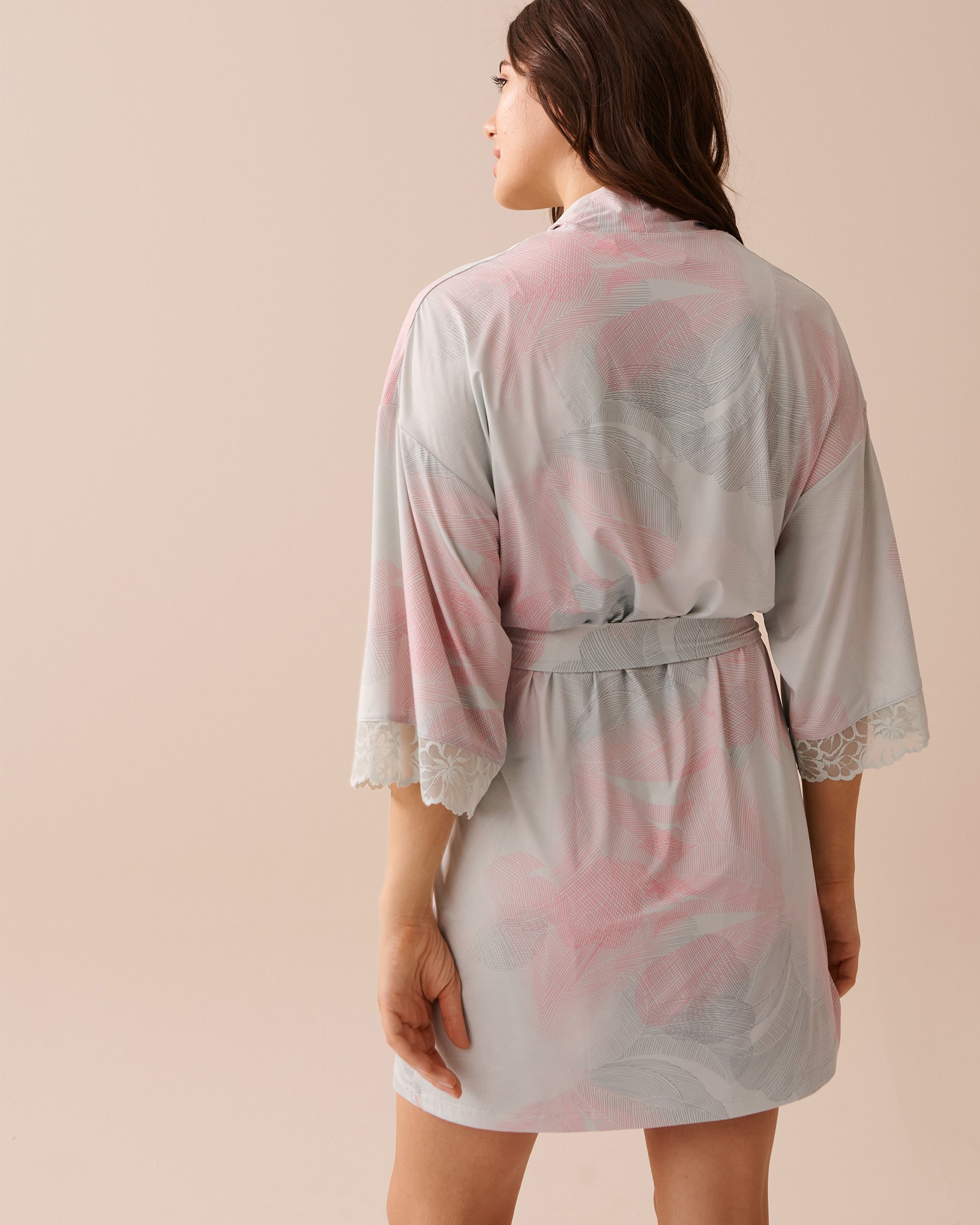 LA VIE EN ROSE Recycled Fibers Lace Trim Kimono Pastel Linear Garden 60600075 - View3