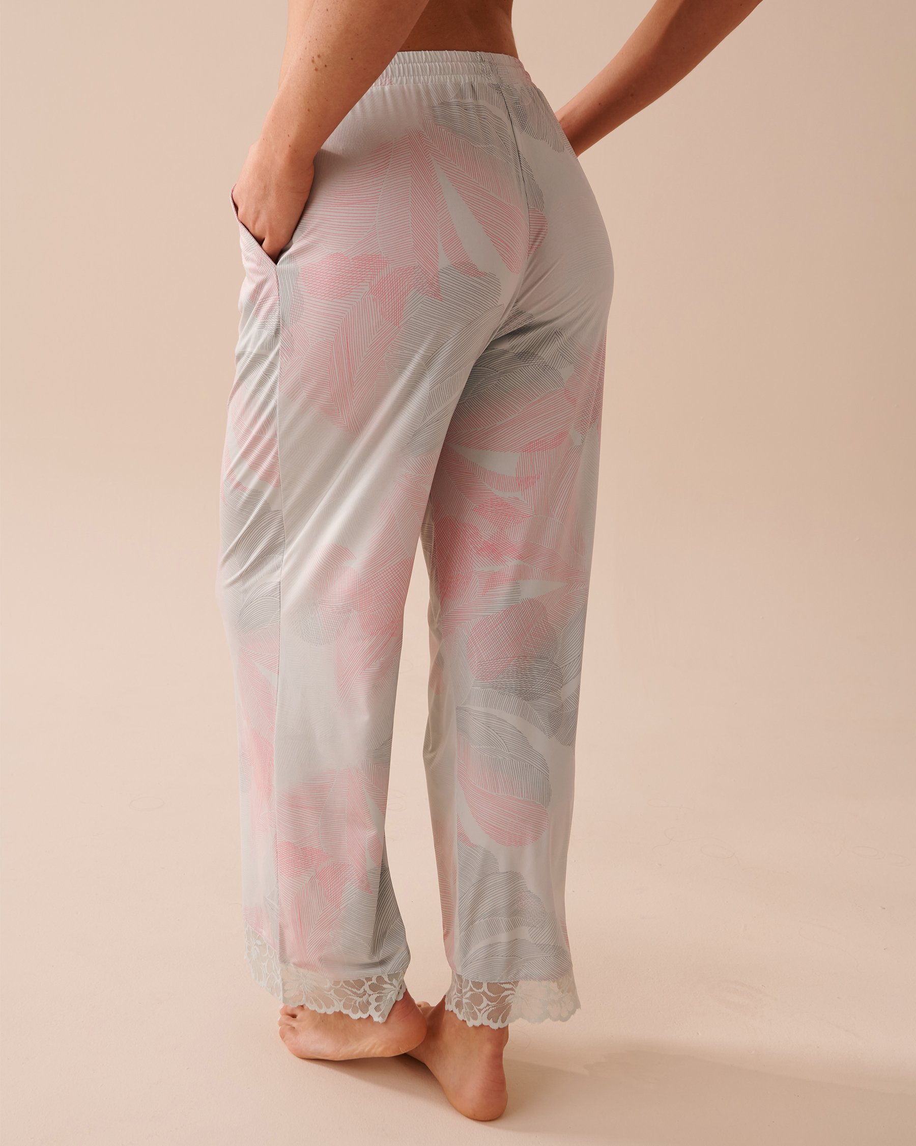 LA VIE EN ROSE Recycled Fibers Lace Trim Pants Pastel Linear Garden 60200097 - View2