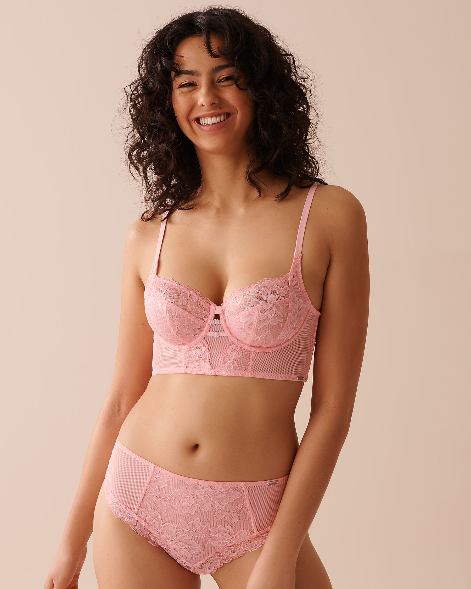 LA VIE EN ROSE Lace and Back Details High Waist Cheeky Panty Candy Pink 20300307 - View3