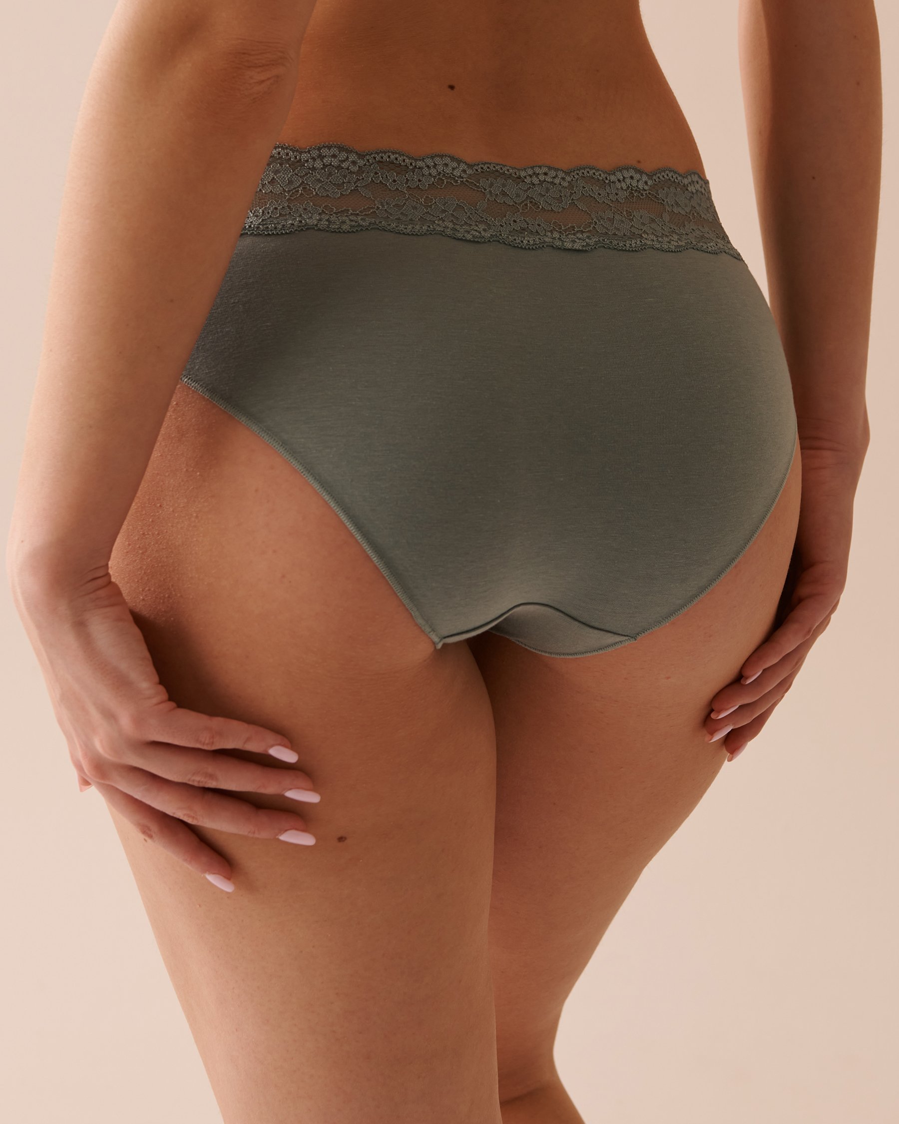 LA VIE EN ROSE Cotton and Lace Band Bikini Panty Olive Green 20100447 - View2