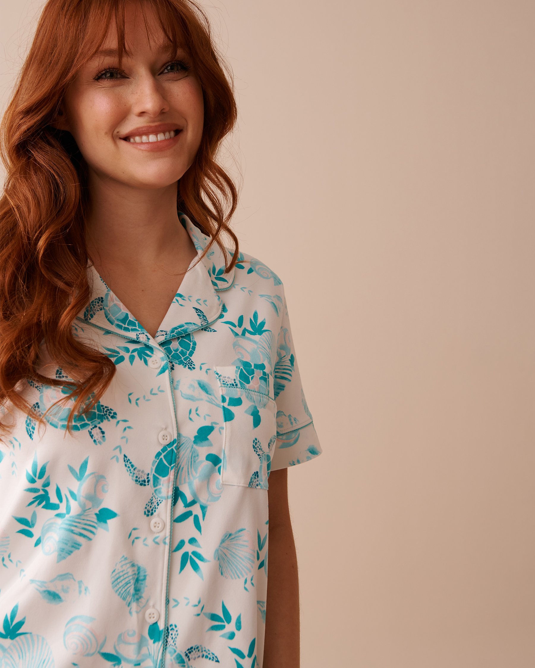 LA VIE EN ROSE Sea Turtle Print Super Soft Button-down Shirt Sea Turtle 40100573 - View3