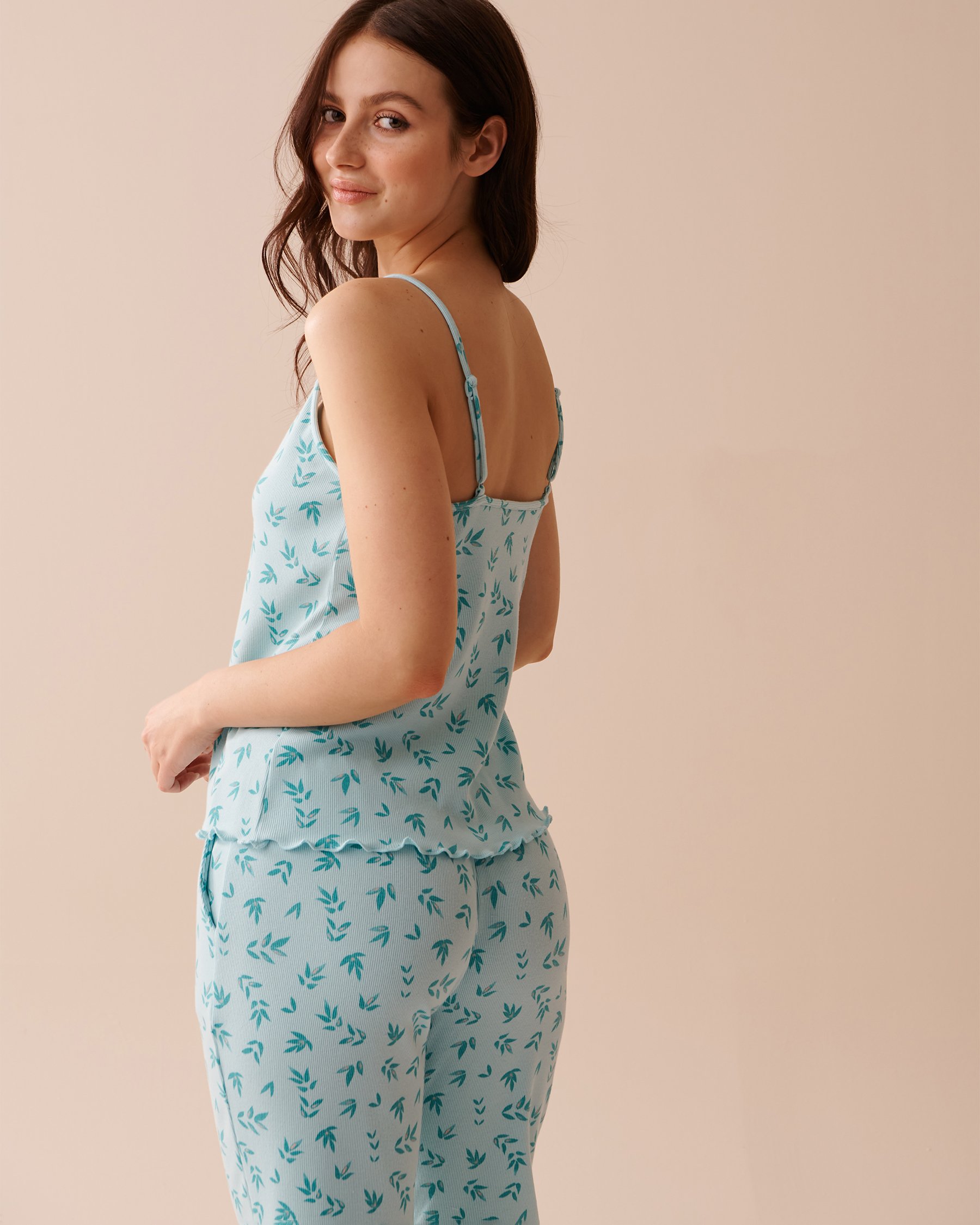 LA VIE EN ROSE Camisole côtelée bordures frisons Feuilles marines 40500360 - Voir2