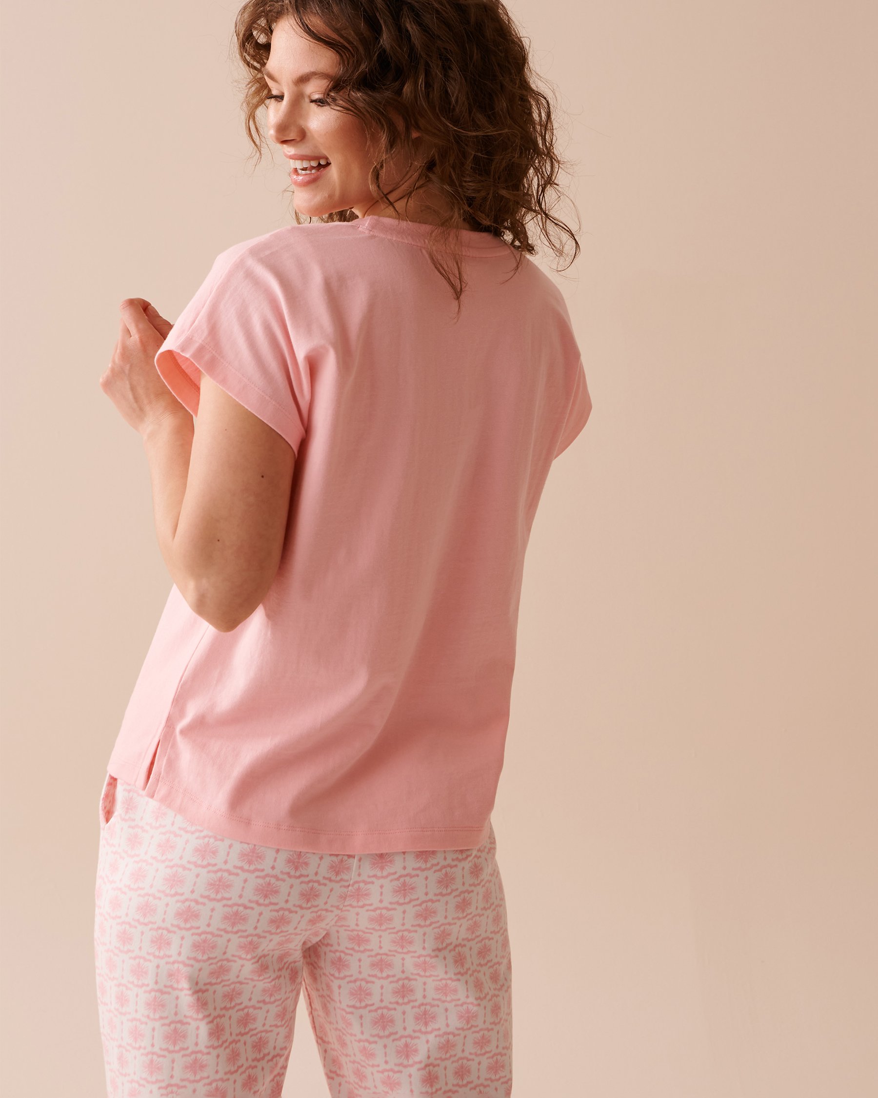 LA VIE EN ROSE T-shirt col rond à poche avant en coton Rose bonbon 40100584 - View2