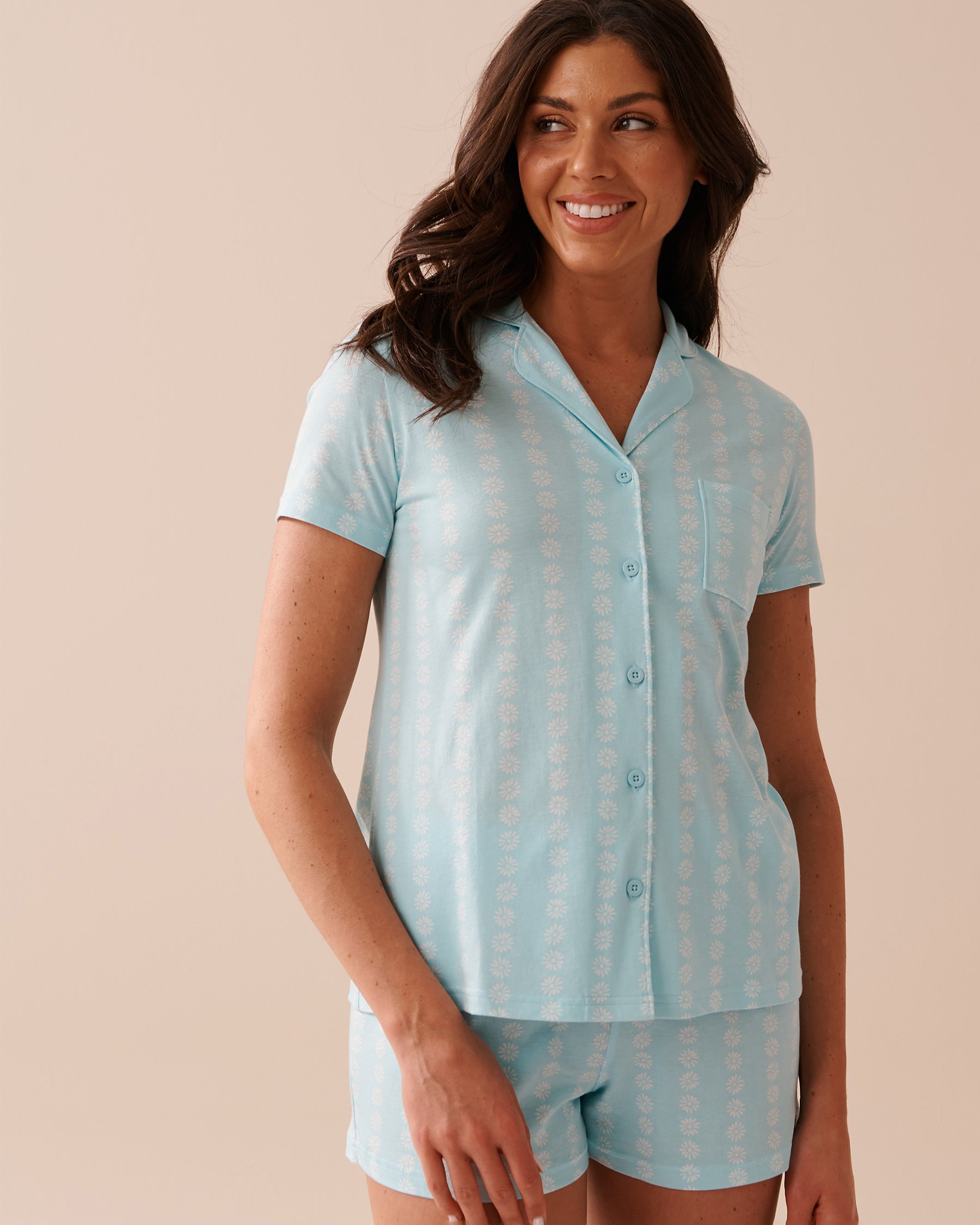 LA VIE EN ROSE Ensemble pyjama à imprimé marguerite avec chemisier Bleu glacé/Marguerites 40400066 - View3