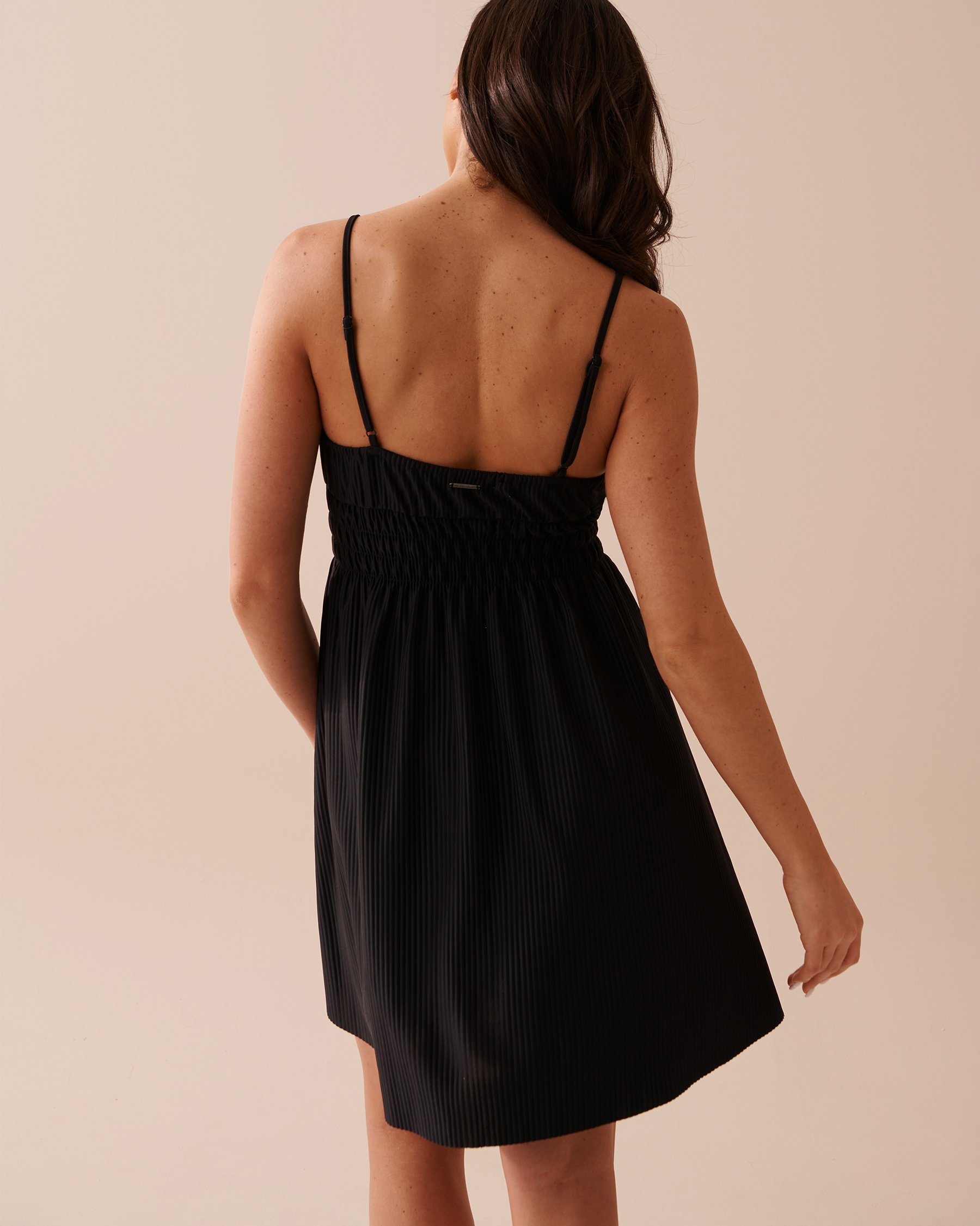 LA VIE EN ROSE Pleated Effect Dress Black 50400040 - View2