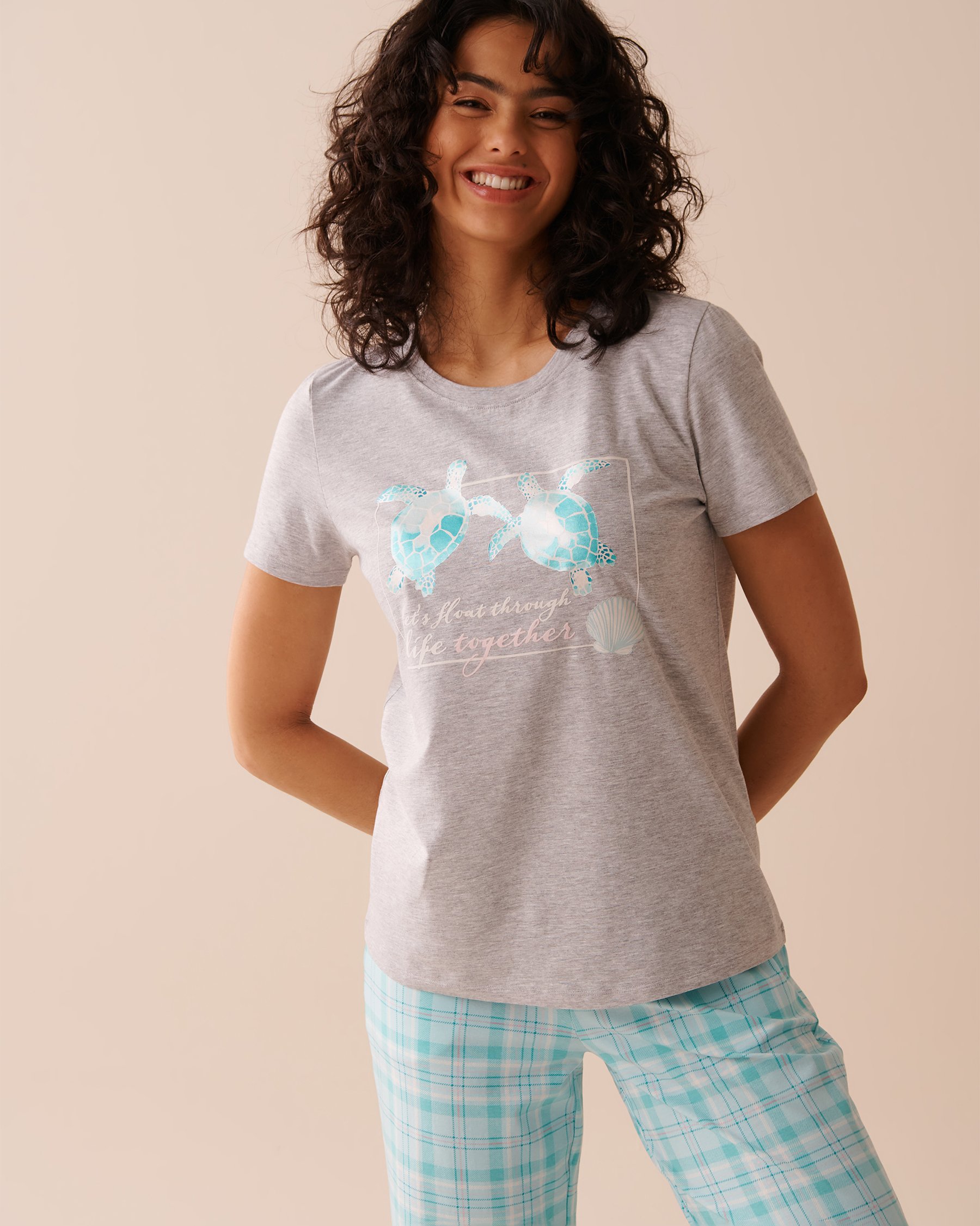 LA VIE EN ROSE Sea Turtle Print Crew Neck T-shirt Grey 40100578 - View4