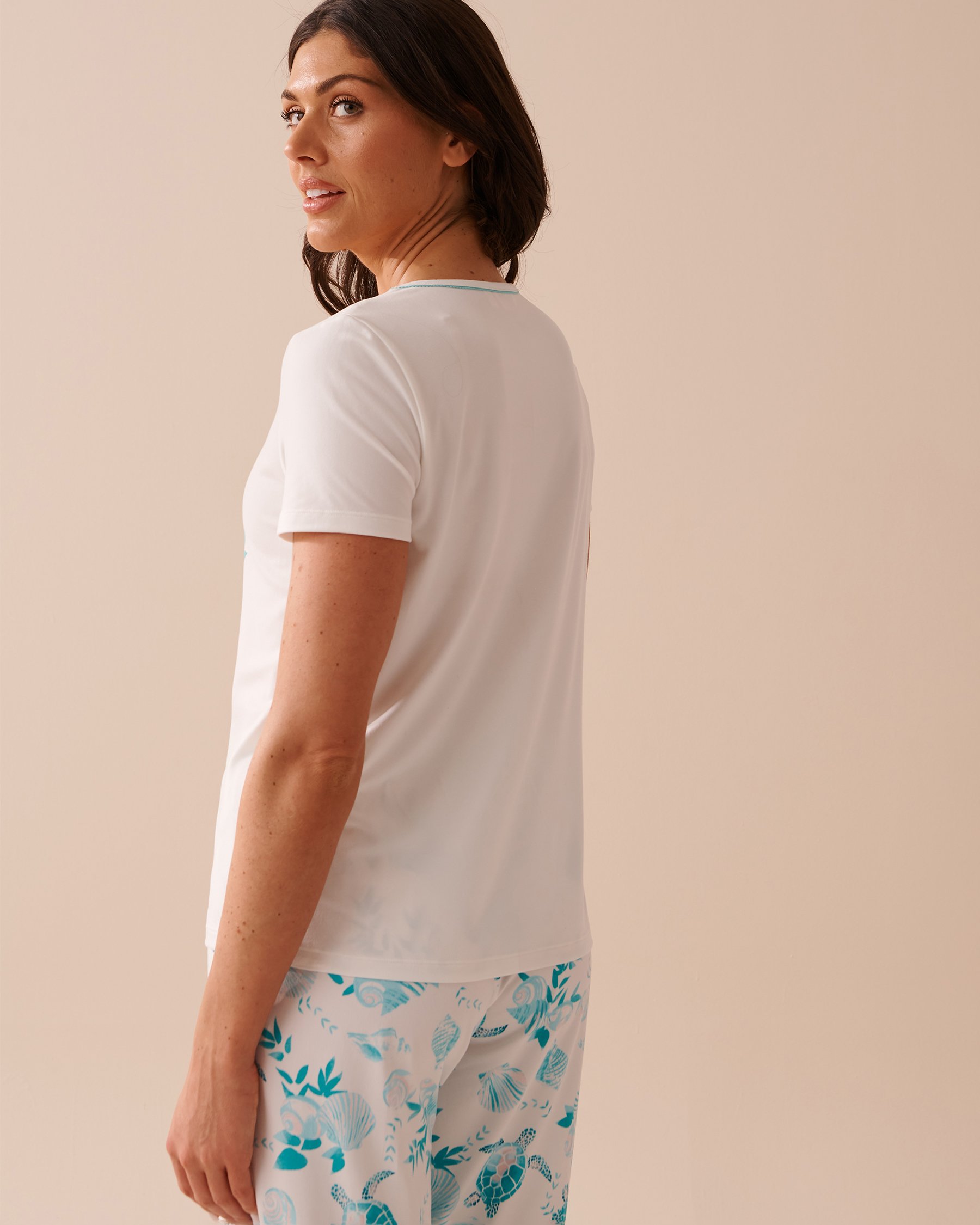 LA VIE EN ROSE Sea Turtle Print Super Soft T-shirt White 40100575 - View2