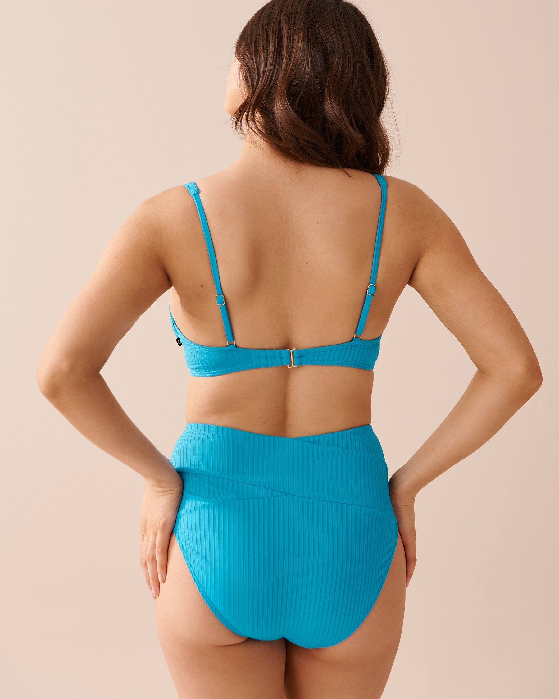 LA VIE EN ROSE AQUA OCEAN BLUE Textured Plunge Bikini Top Ocean Blue 70100616 - View4