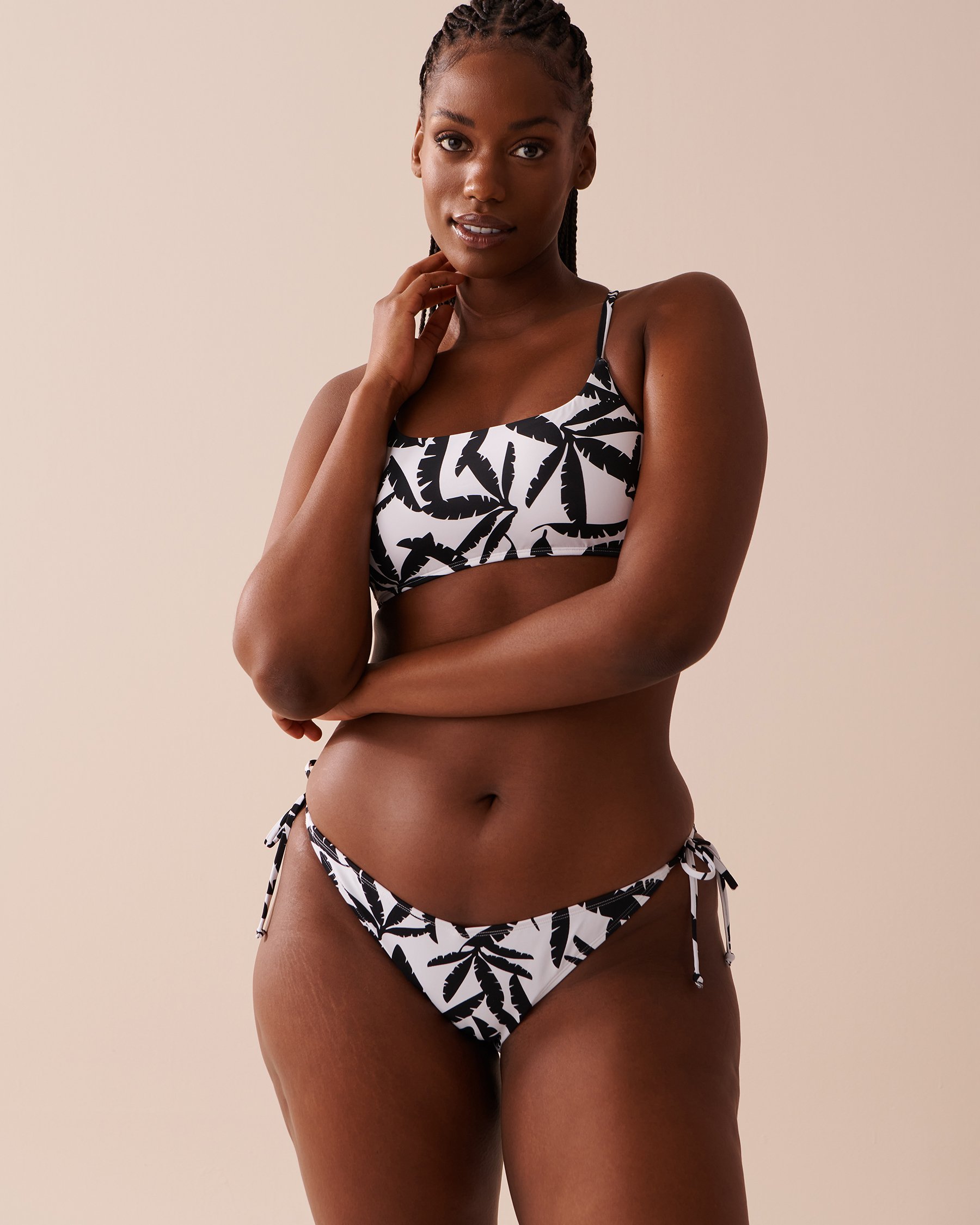 LA VIE EN ROSE AQUA Bas de bikini brésilien coupe en V noué aux hanches FEUILLAGE MONOCHROME Feuillage monochrome 70300553 - Voir4