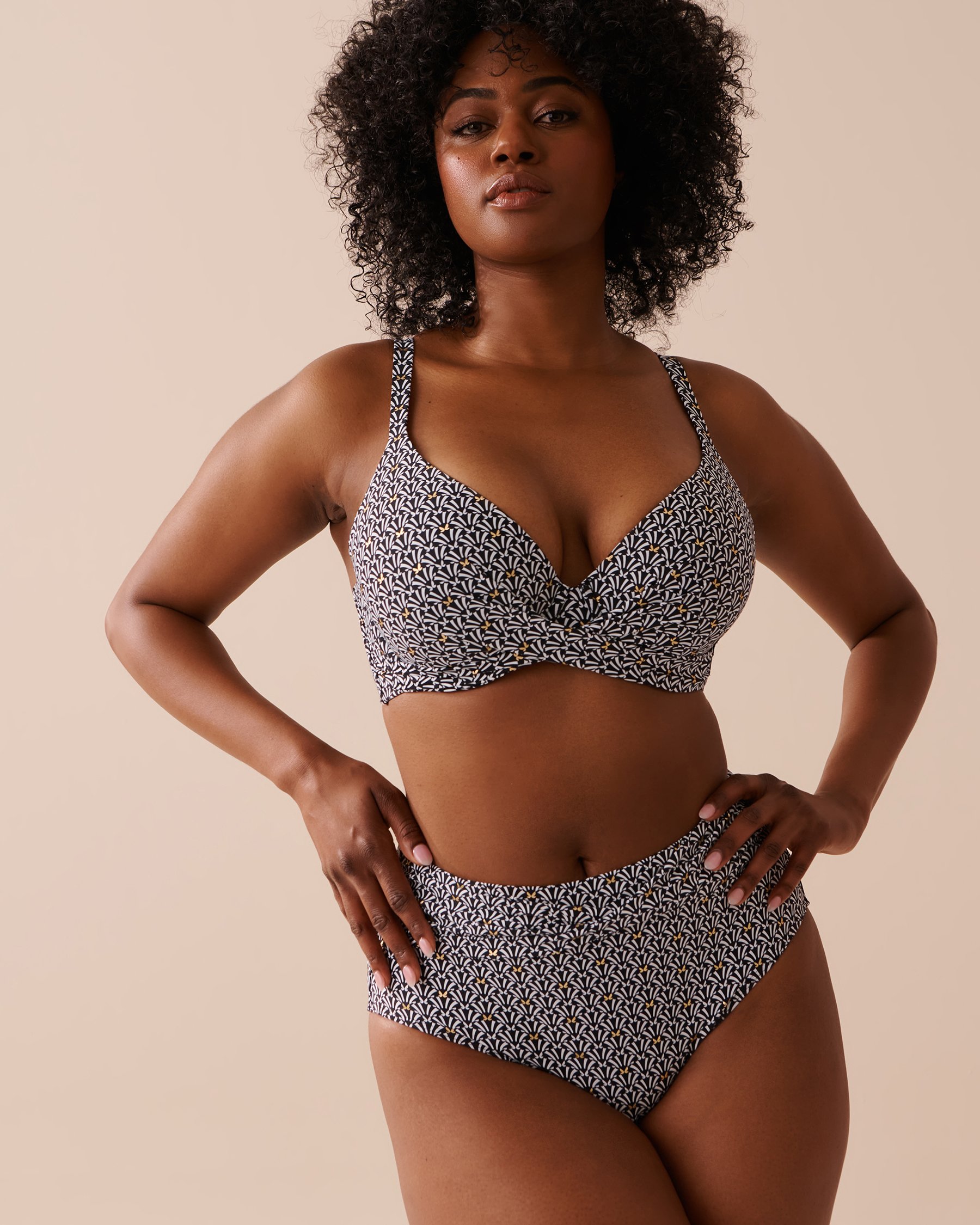 LA VIE EN ROSE AQUA BLACK TILE High Waist Bikini Bottom Black Tile 70300560 - View6