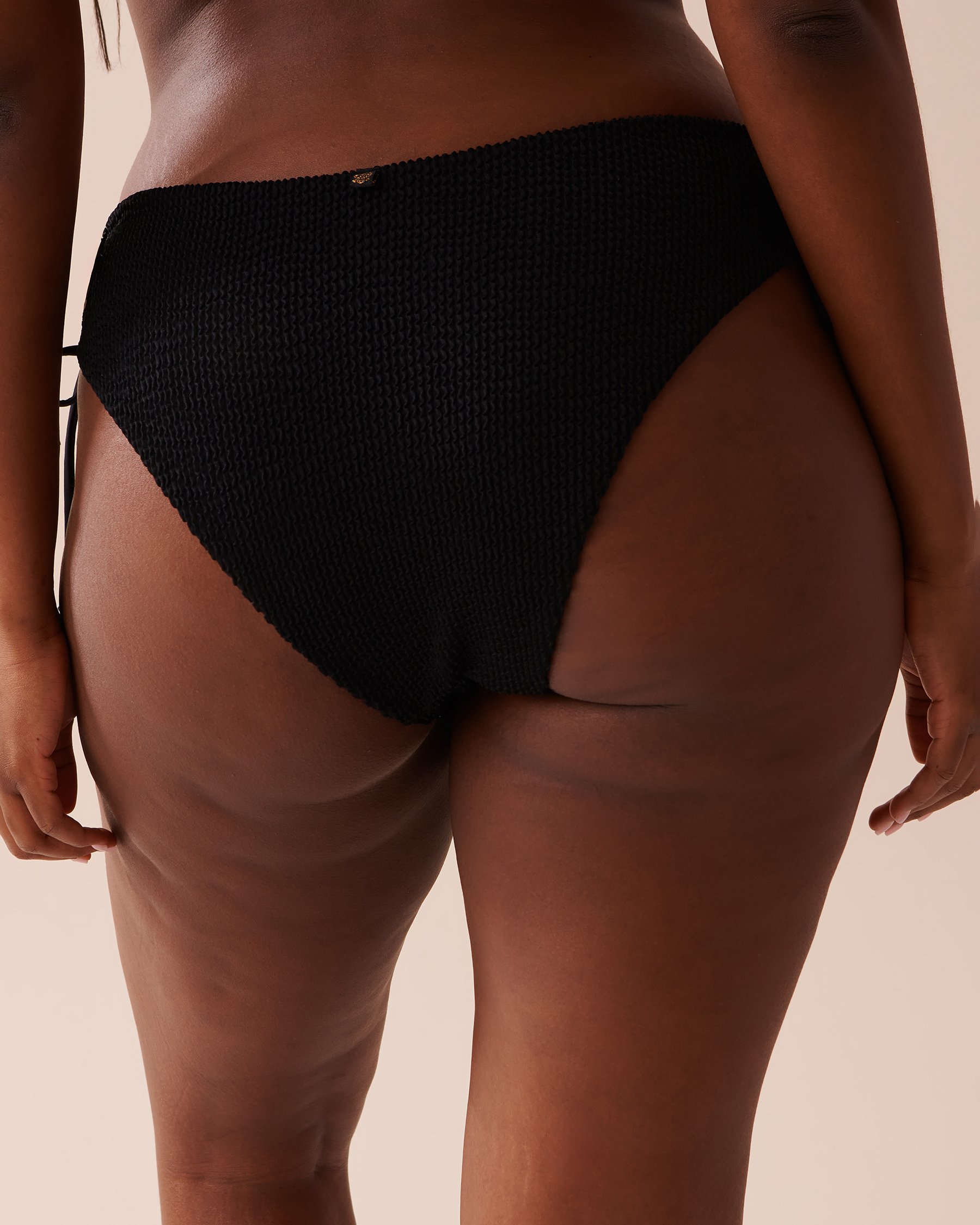 LA VIE EN ROSE AQUA TEXTURED Cheeky Bikini Bottom Black 70300565 - View6