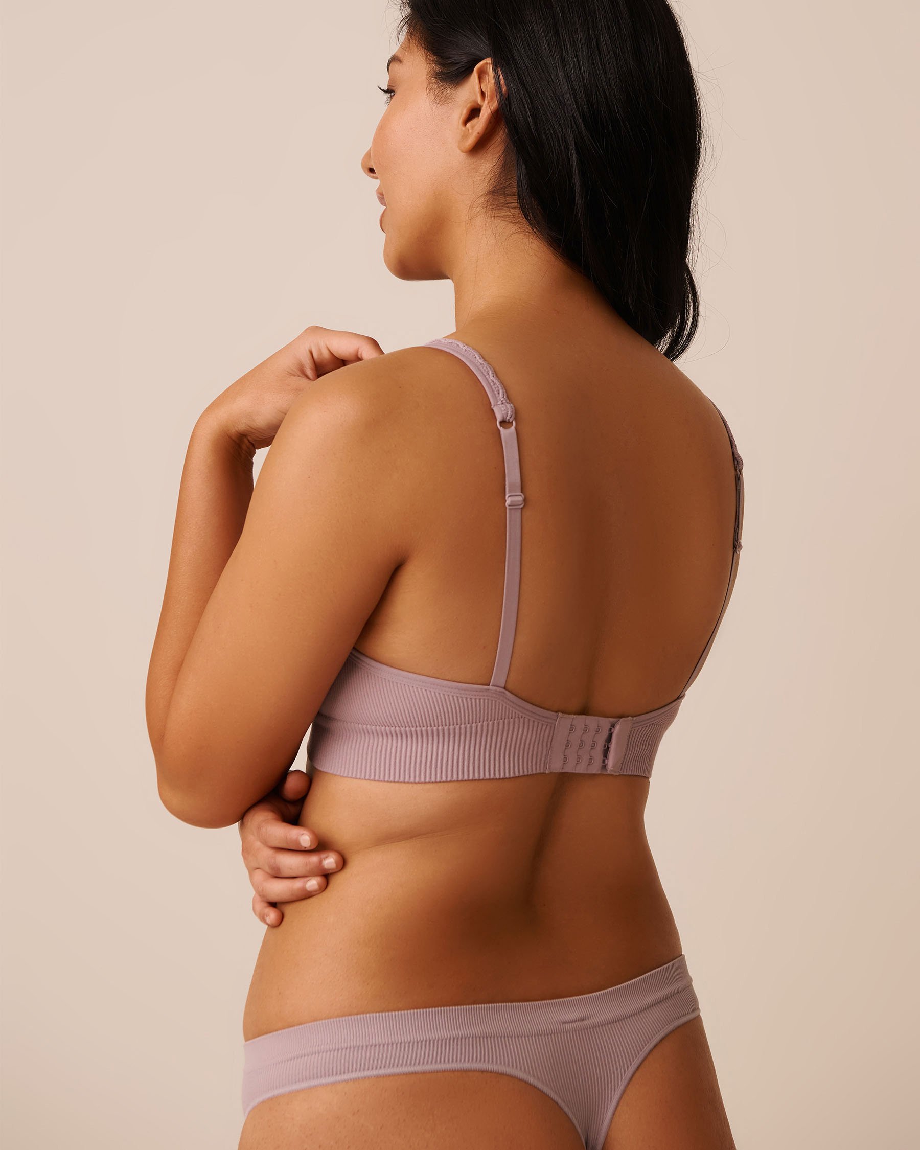 LA VIE EN ROSE Push-up Plunge Seamless Ribbed Bralette Pinkish Grey 10300205 - View2