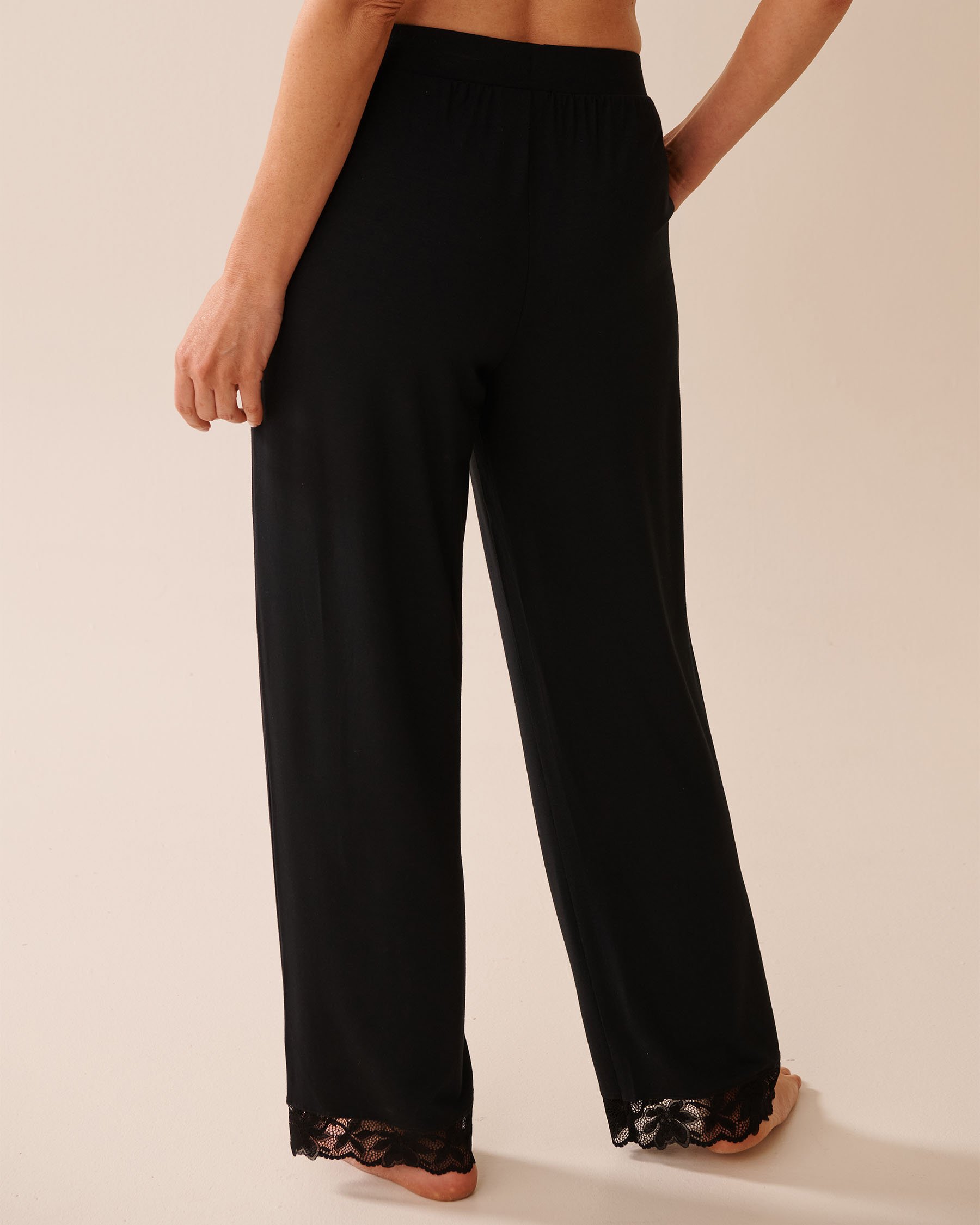 LA VIE EN ROSE Lace Detail Modal Pants Black 60200142 - View3