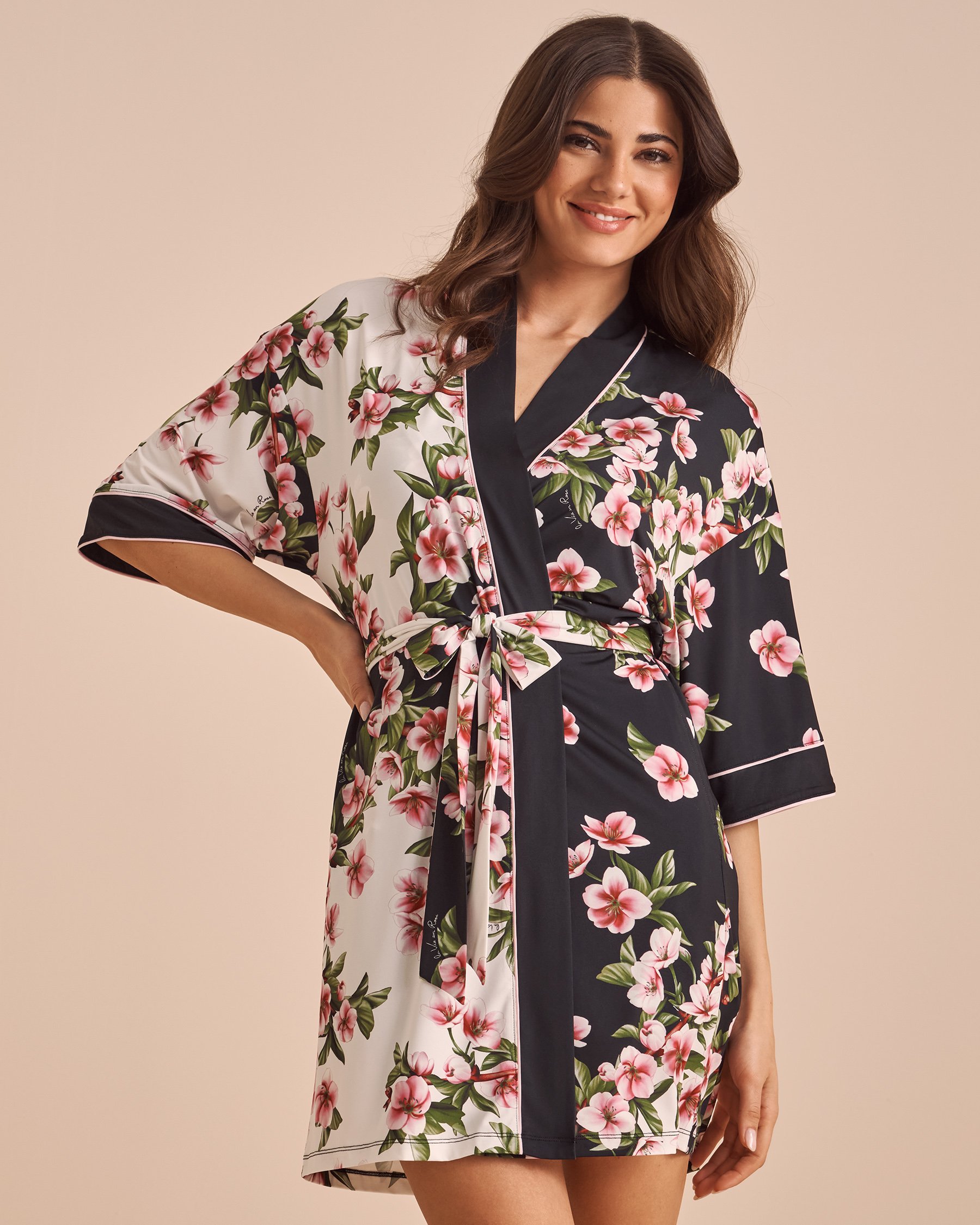 LA VIE EN ROSE Cherry Blossom Print Recycled Fibers Kimono Cherry Blossom 60600099 - View2