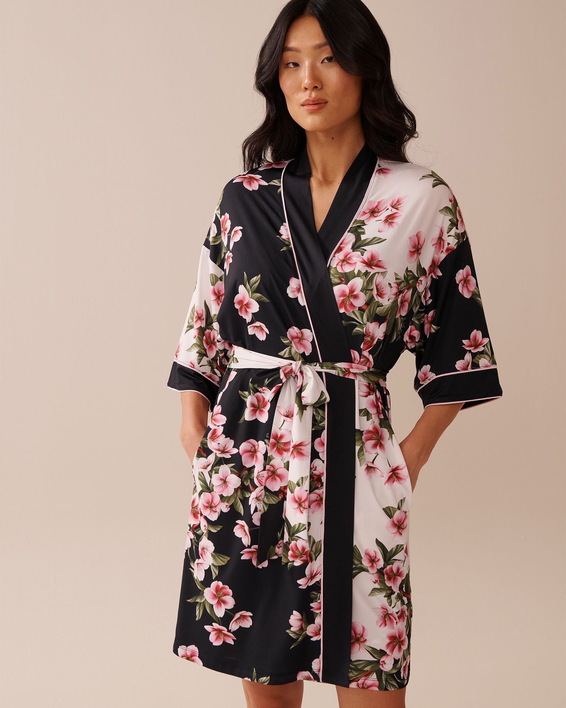 LA VIE EN ROSE Cherry Blossom Print Recycled Fibers Kimono Cherry Blossom 60600099 - View3
