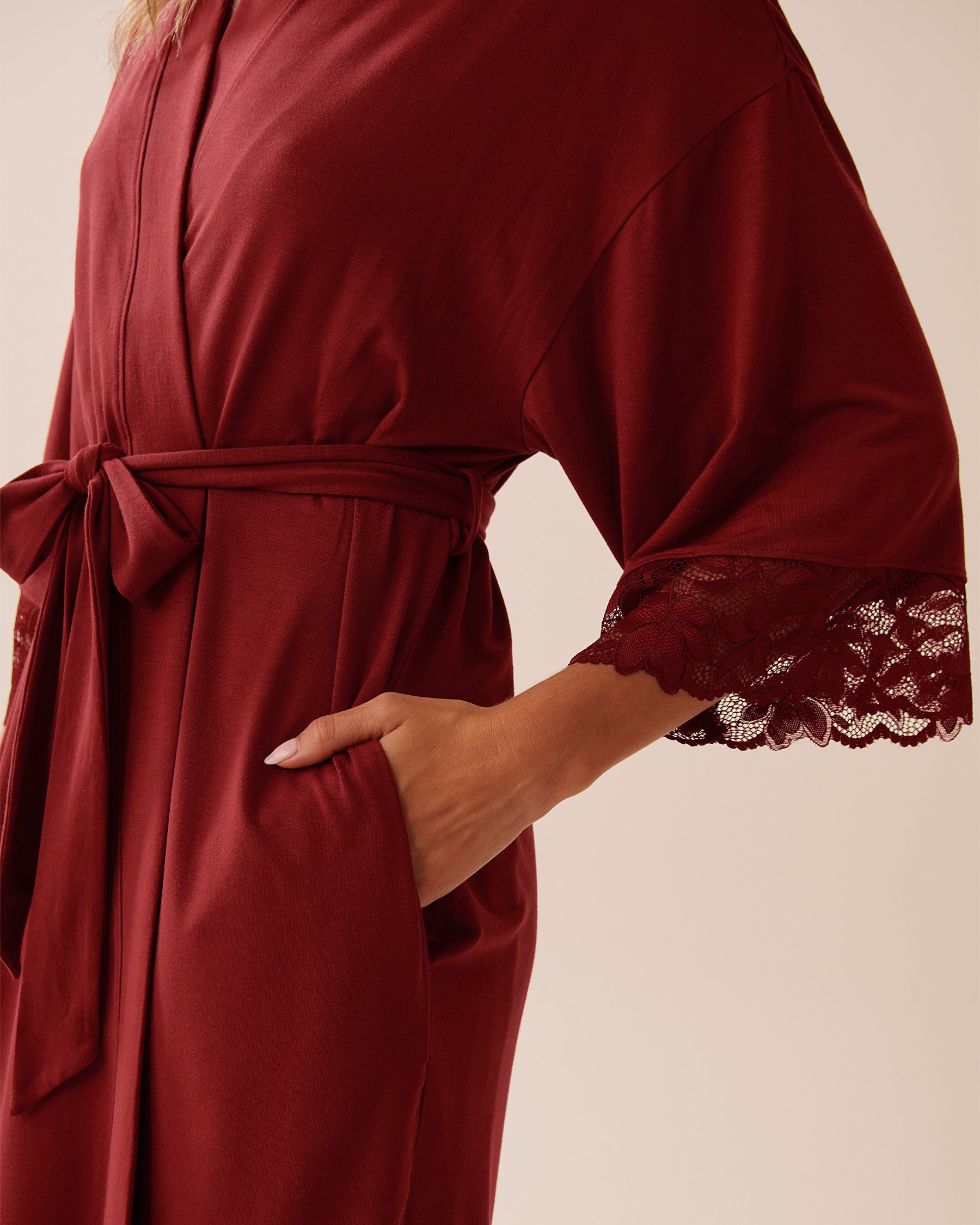LA VIE EN ROSE Lace Detail Modal Kimono Berry Red 60600100 - View4