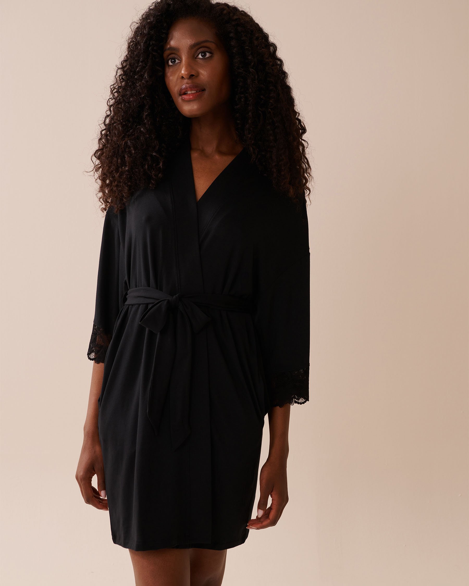LA VIE EN ROSE Lace Detail Modal Kimono Black 60600100 - View4
