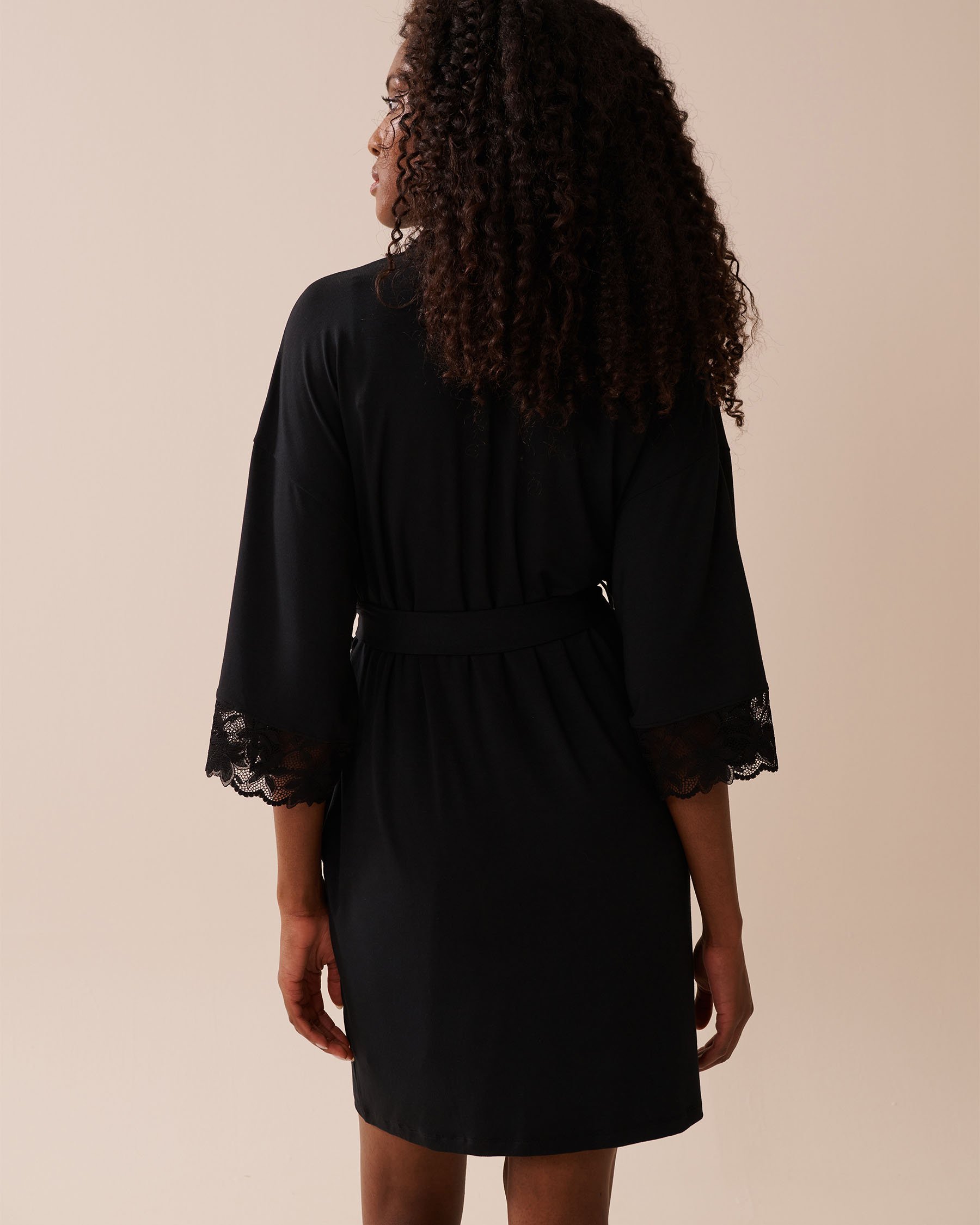 LA VIE EN ROSE Lace Detail Modal Kimono Black 60600100 - View5