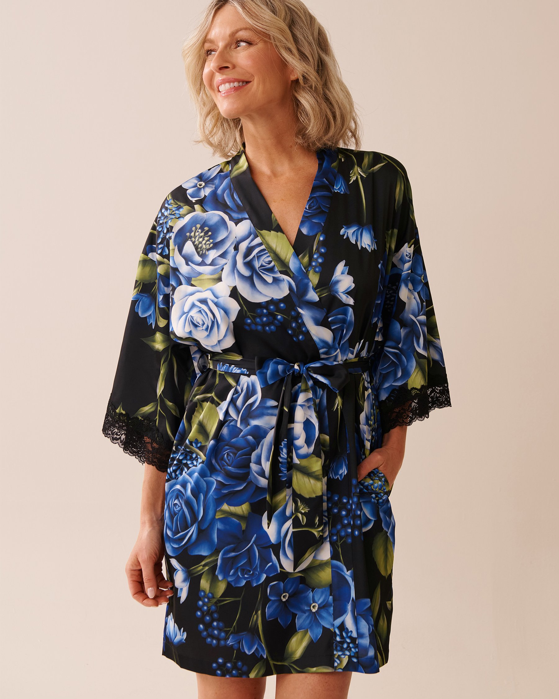 LA VIE EN ROSE Rose Print Satin and Lace Trim Kimono Blue Rose Garden 60600097 - View4