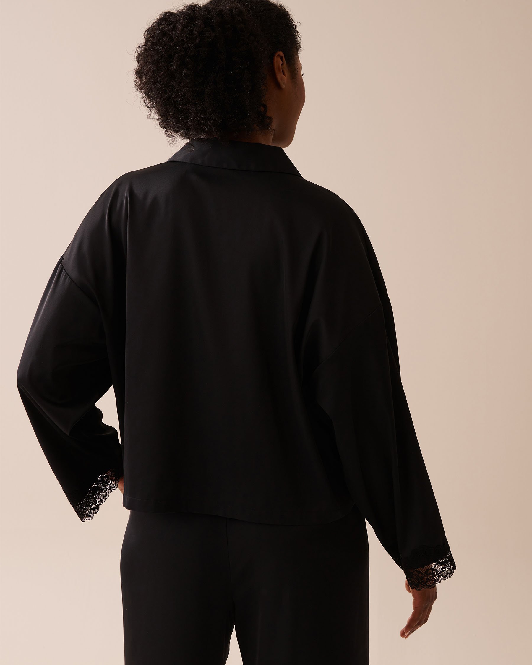 LA VIE EN ROSE Satin and Lace Trim Long Sleeve Button-down Shirt Black 60100144 - View2