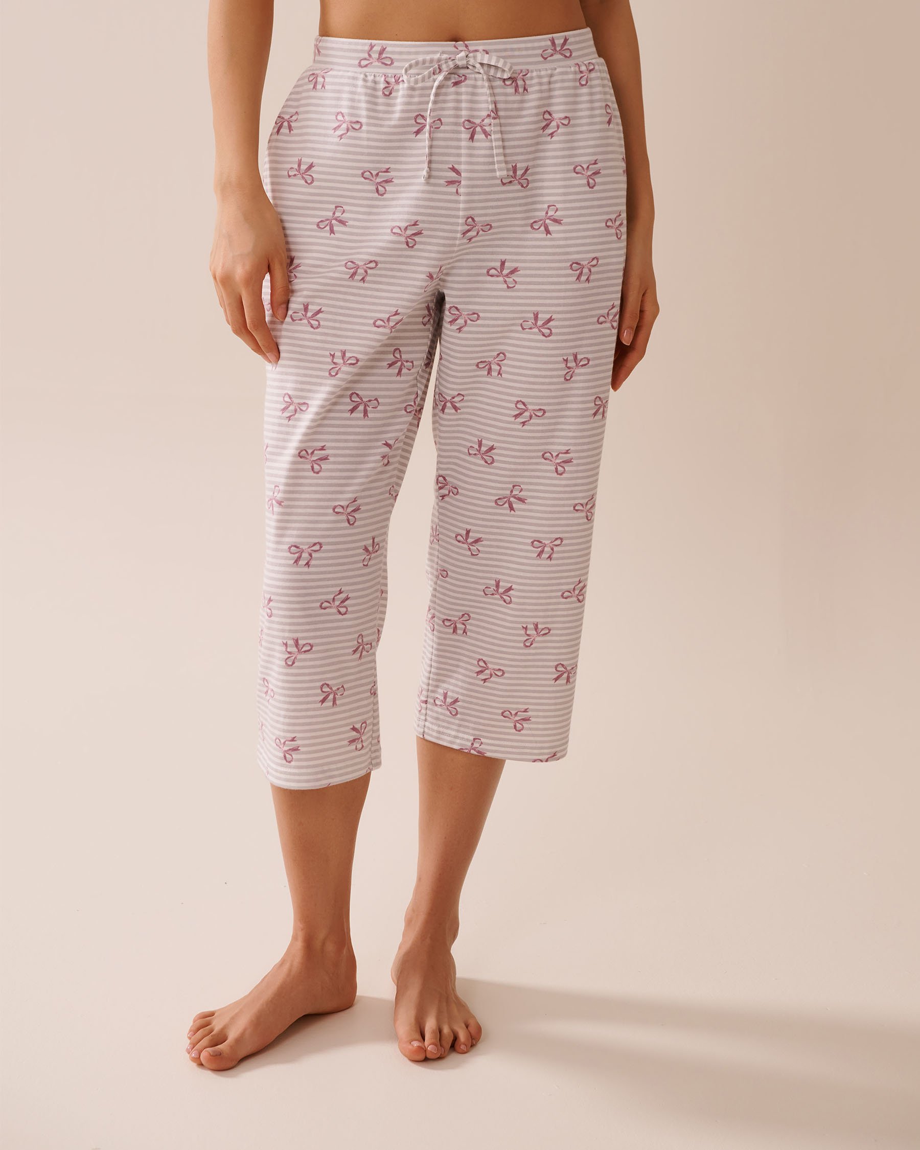 LA VIE EN ROSE Bow Print Cotton Pajama Capris Grey Stripes/Bows 40200754 - View1