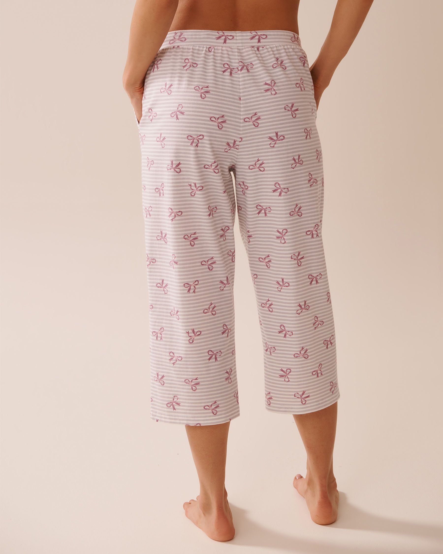 LA VIE EN ROSE Bow Print Cotton Pajama Capris Grey Stripes/Bows 40200754 - View2