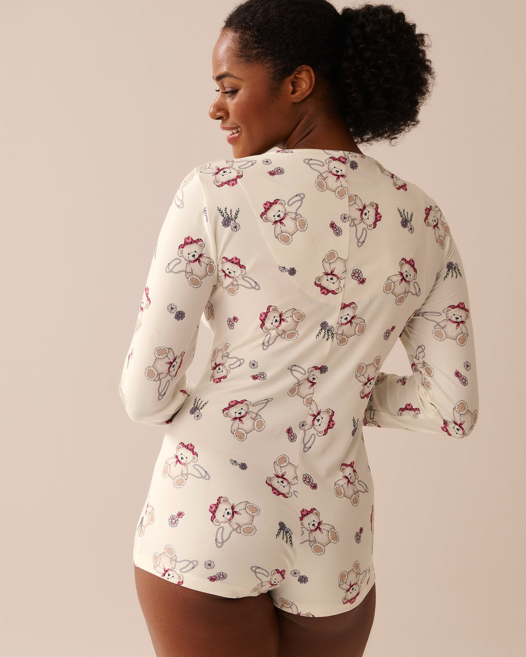 LA VIE EN ROSE Cowboy Teddy Bear Print Super Soft Long Sleeve Romper White/Cowboy Teddy Bears 40300058 - View2
