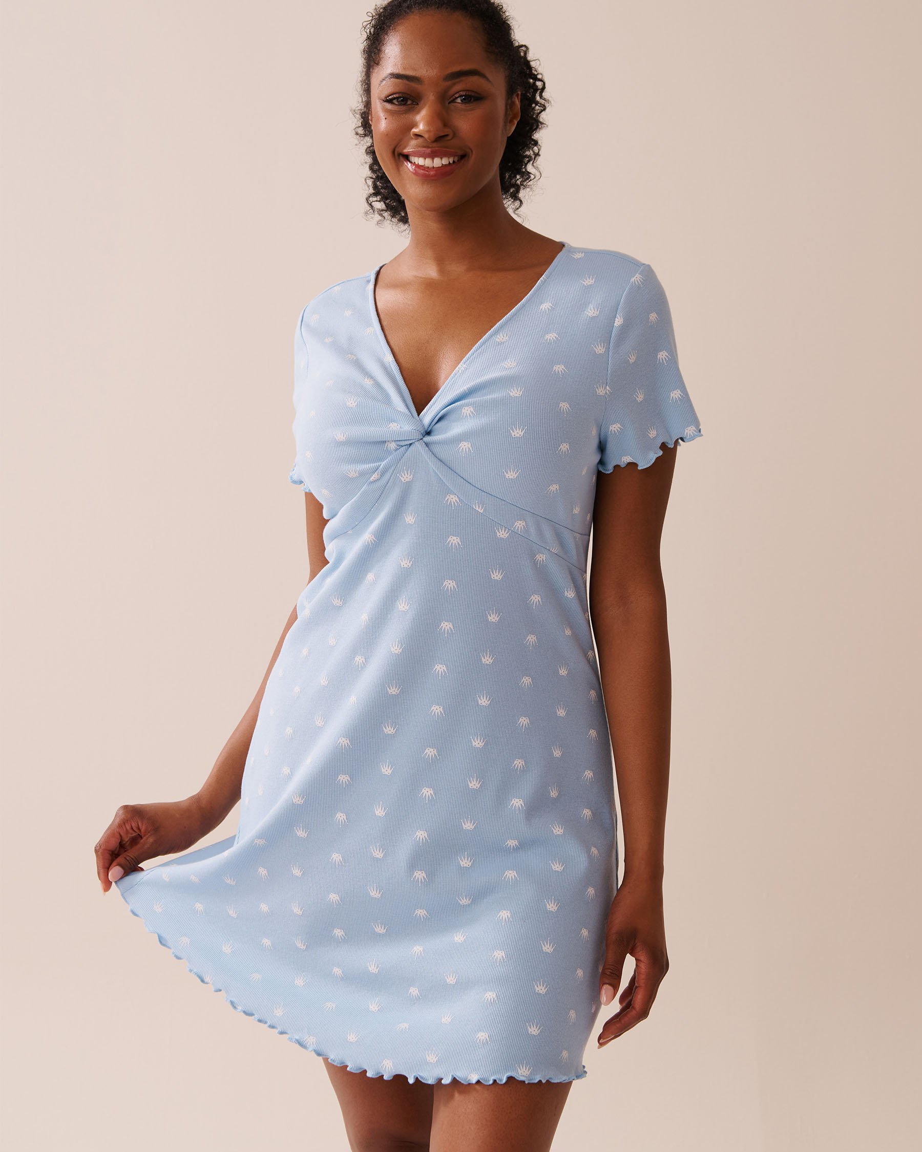LA VIE EN ROSE Crown Print Ribbed Short Sleeve Sleepshirt Baby Blue/Crowns 40500439 - View1