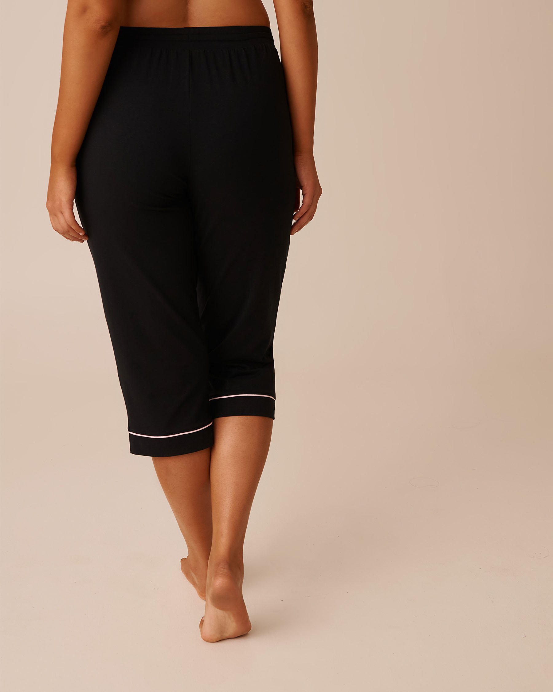 LA VIE EN ROSE Cotton Pajama Capris Black 40200750 - View2