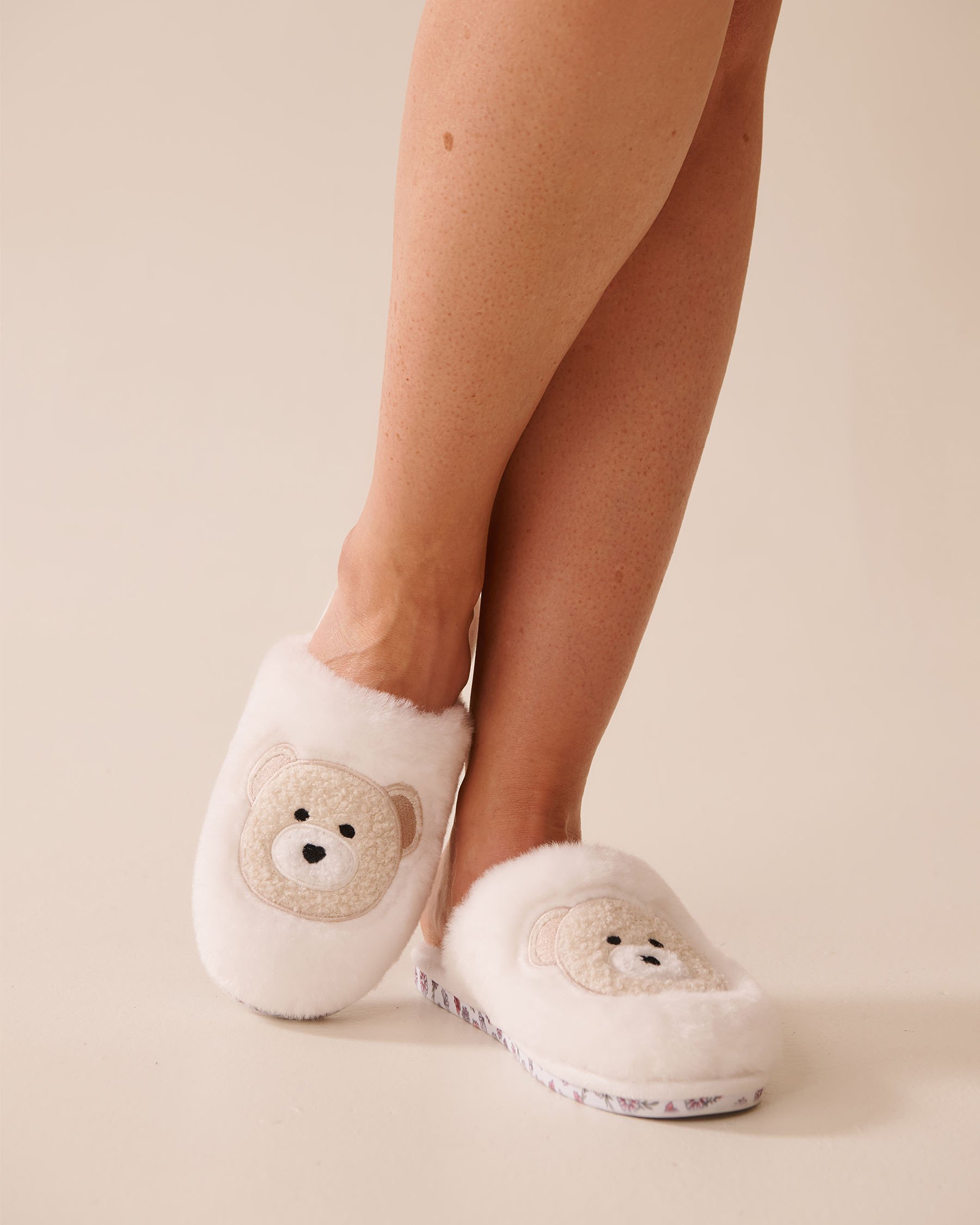 LA VIE EN ROSE Faux Wool Teddy Bear Slippers White/Teddy Bear 40700410 - View4