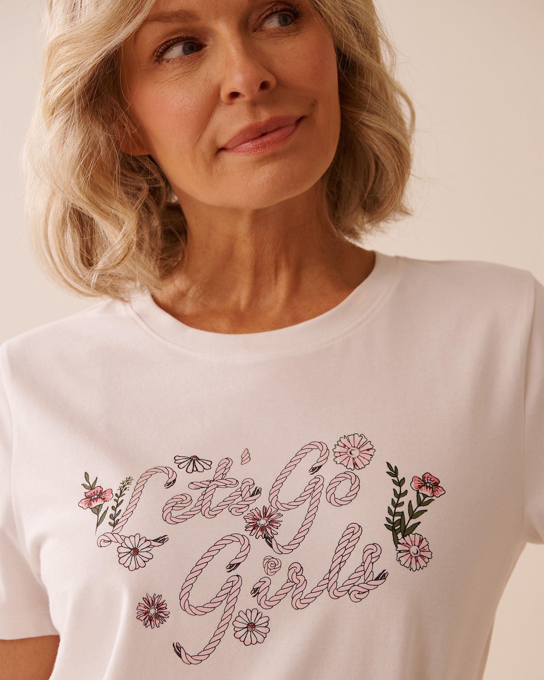 LA VIE EN ROSE Floral Print Cotton T-shirt White 40100756 - View3