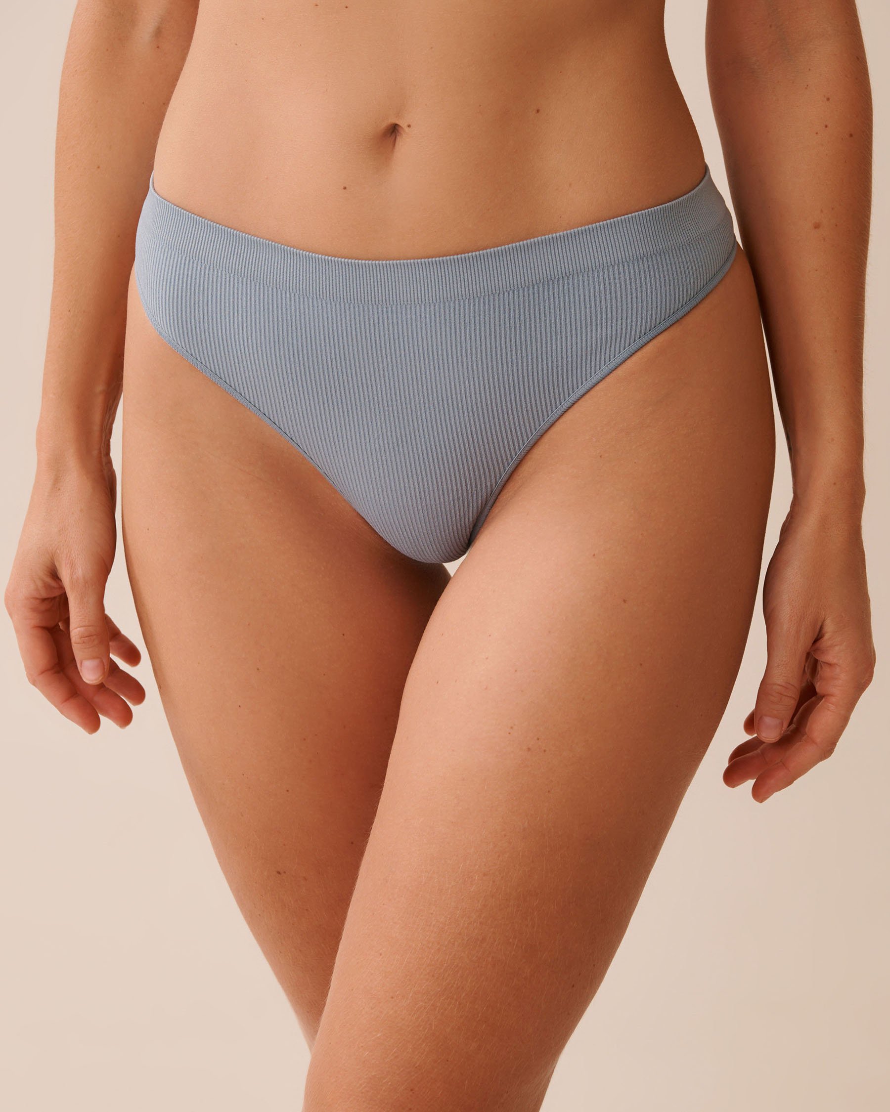 LA VIE EN ROSE Seamless Fabric Ribbed Thong Panty Dusty Blue 20200666 - View1