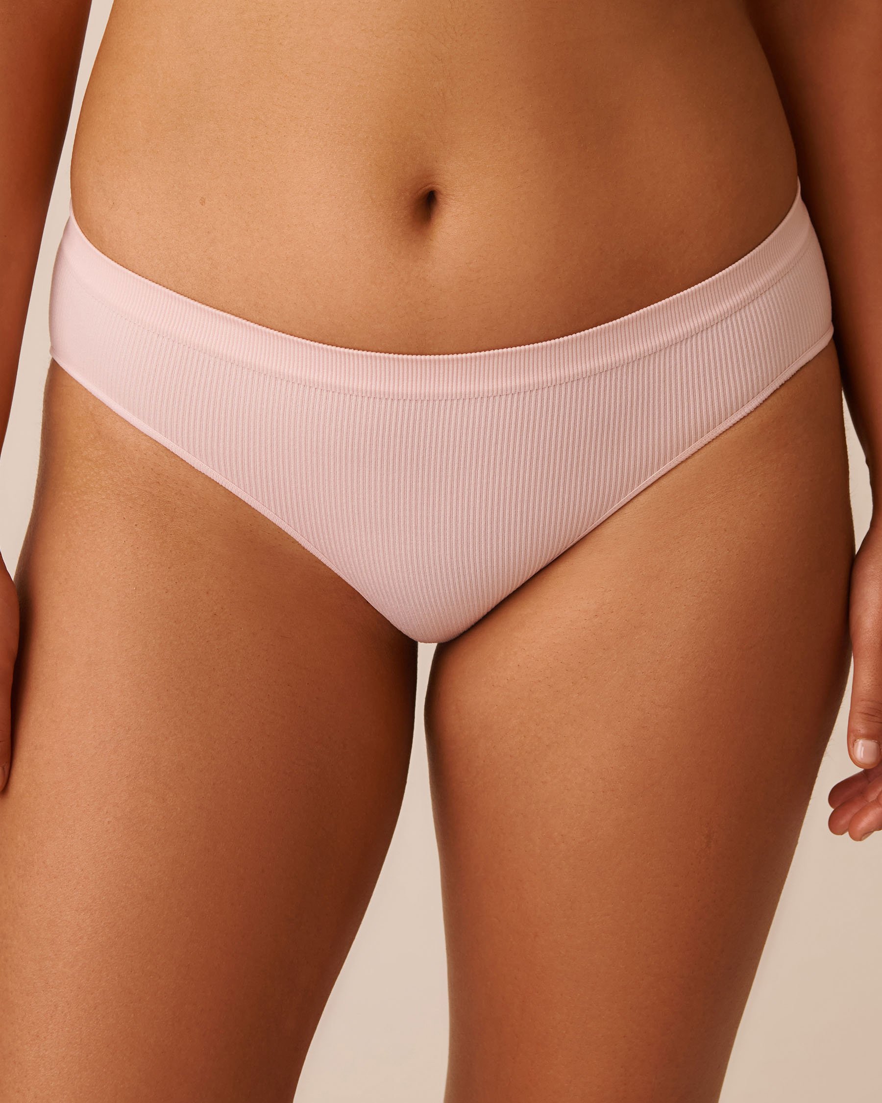 LA VIE EN ROSE Seamless Fabric Ribbed Bikini Panty Lotus Pink 20200667 - View1