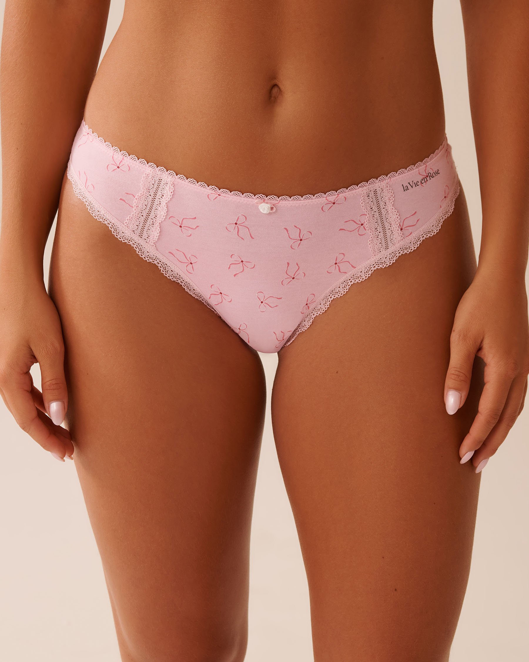 LA VIE EN ROSE Cotton and Lace Detail Thong Panty Pink/Bows 20100622 - View1