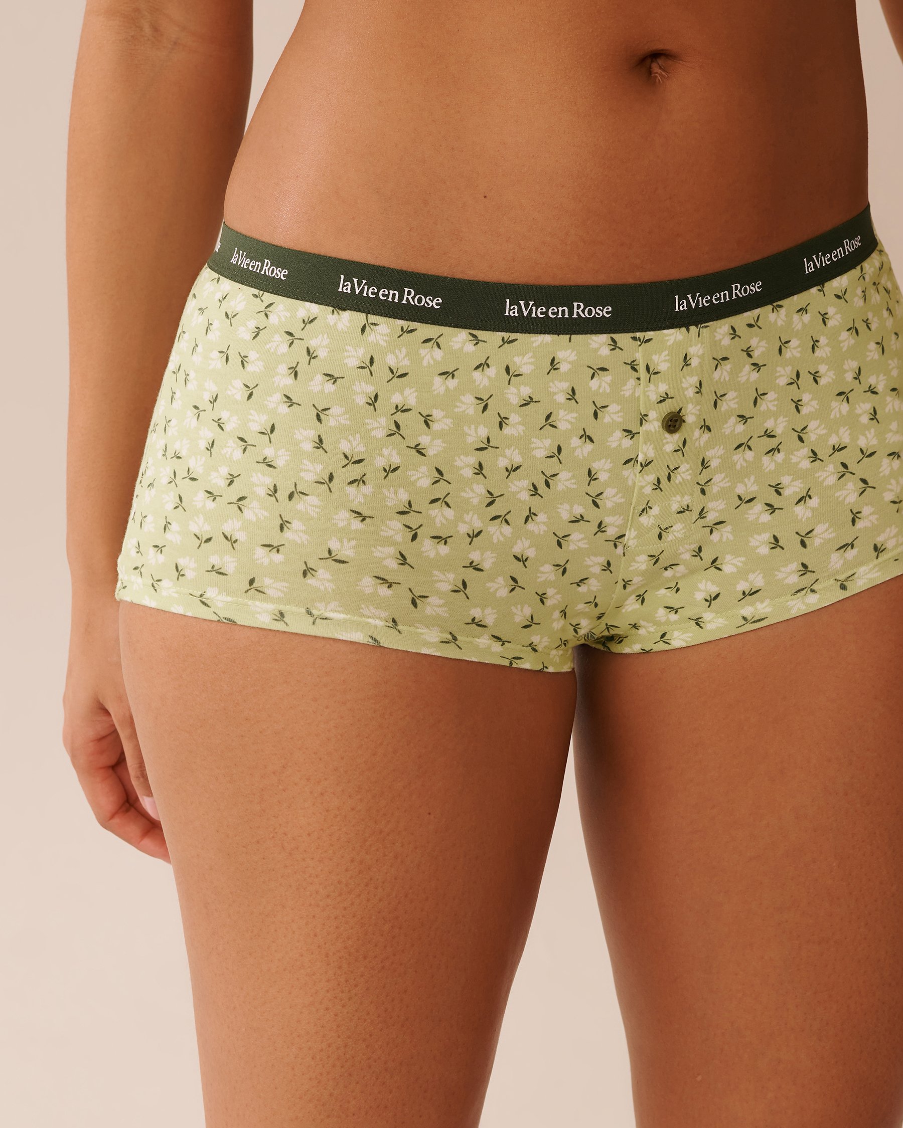 LA VIE EN ROSE Cotton Boyleg Panty Green/White Flowers 20100618 - View1