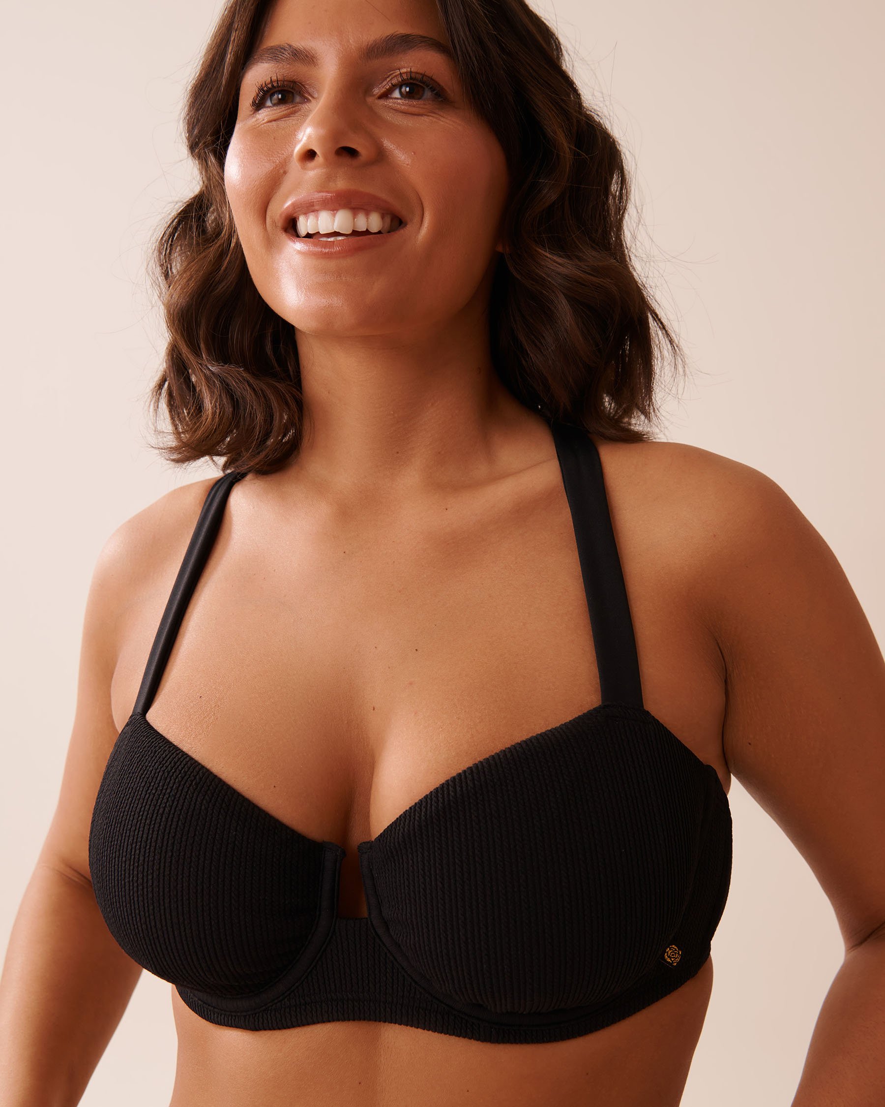 LA VIE EN ROSE AQUA SOLID Textured D Cup Balconette Bikini Top Black 70200186 - View4