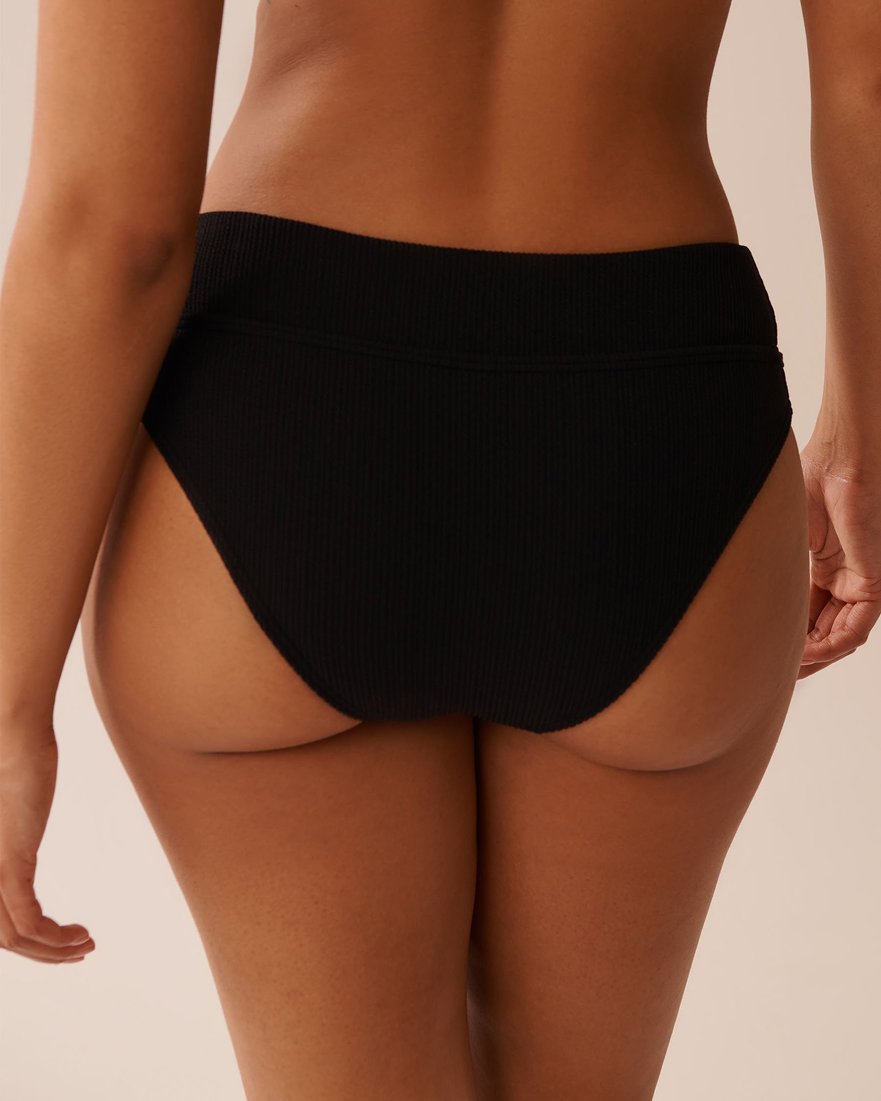 LA VIE EN ROSE AQUA Bas de bikini brésilien taille mi-haute texturé SOLID Noir 70300765 - View5