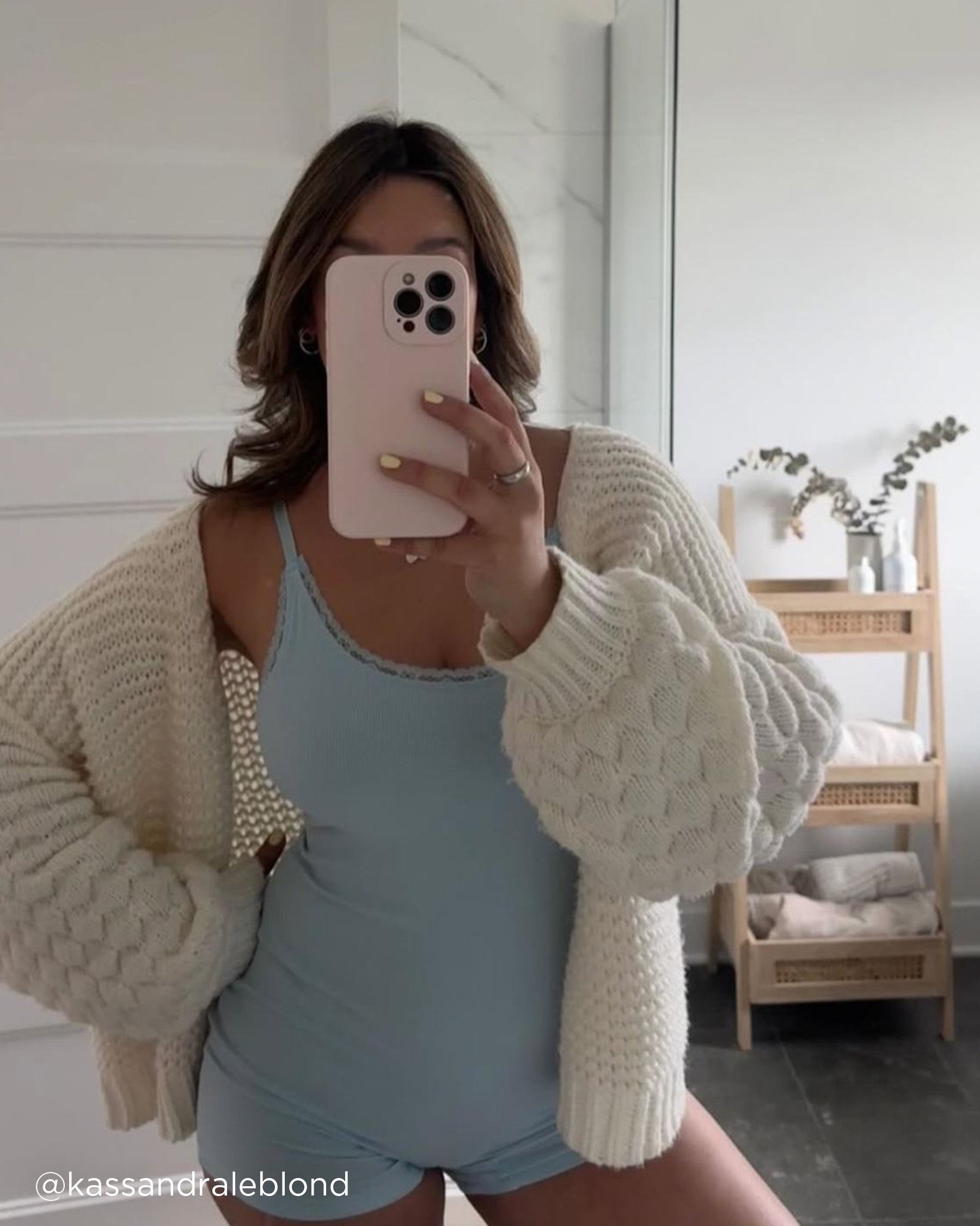 LA VIE EN ROSE Combishort en modal côtelé et bordure de dentelle Bleu ciel 60300099 - Voir4