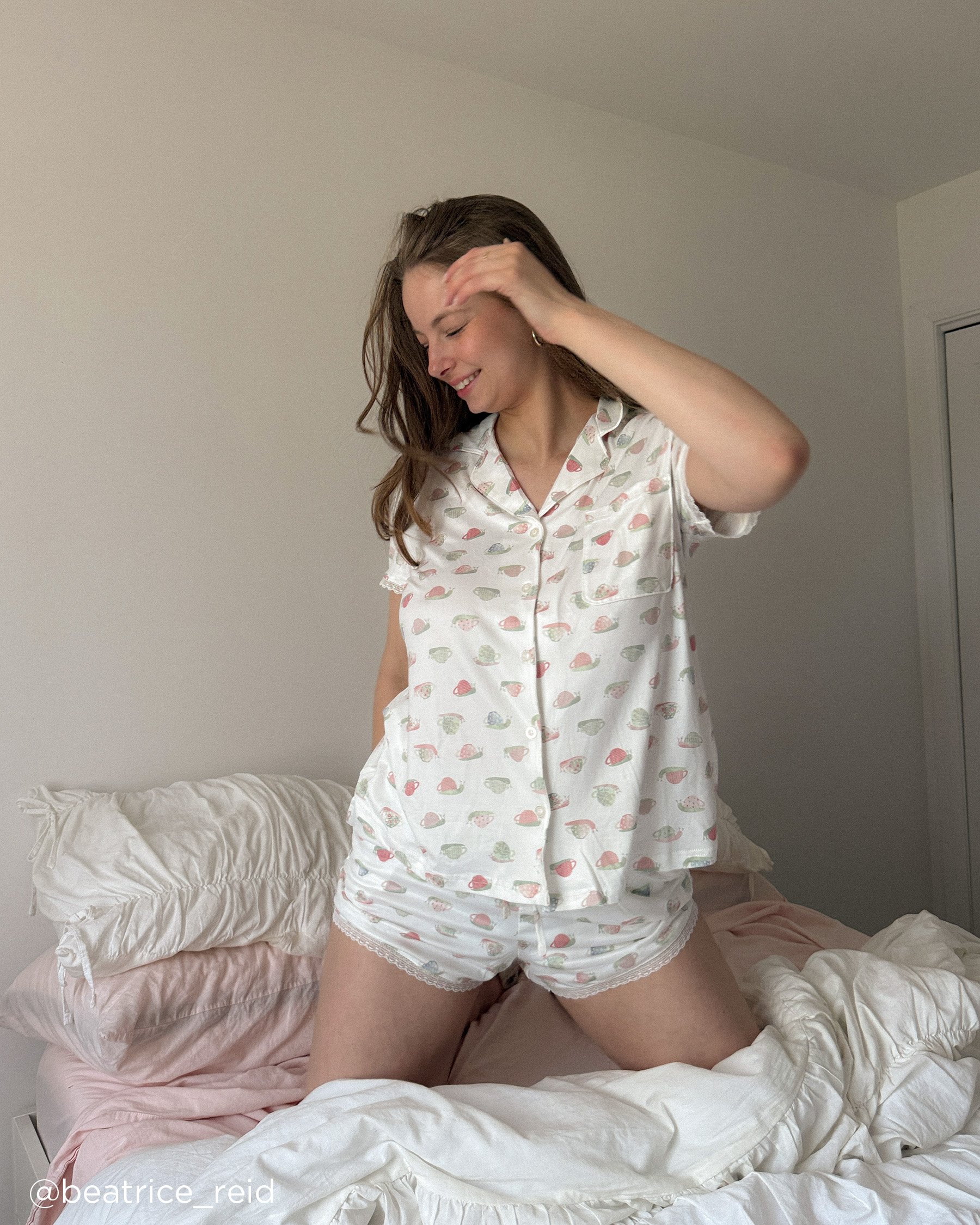 LA VIE EN ROSE Snail Print Lace Trim Super Soft Pajama Shorts White/Snail 40200730 - View3