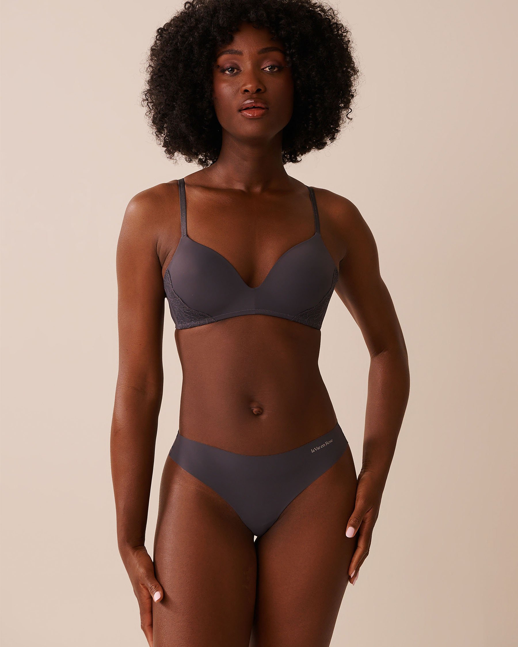 LA VIE EN ROSE Lightly Lined Demi Bra Anthracite 10200508 - View1
