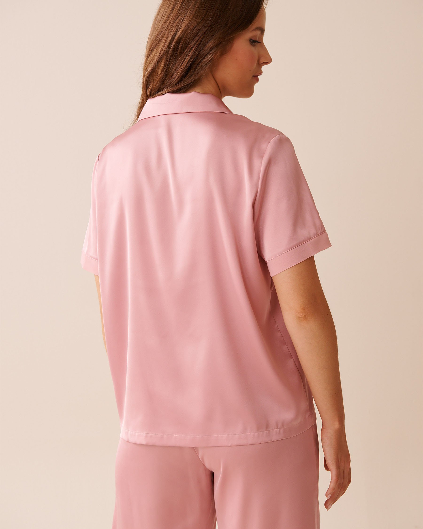 LA VIE EN ROSE Satin Button-down Shirt Blush Pink 60100150 - View2
