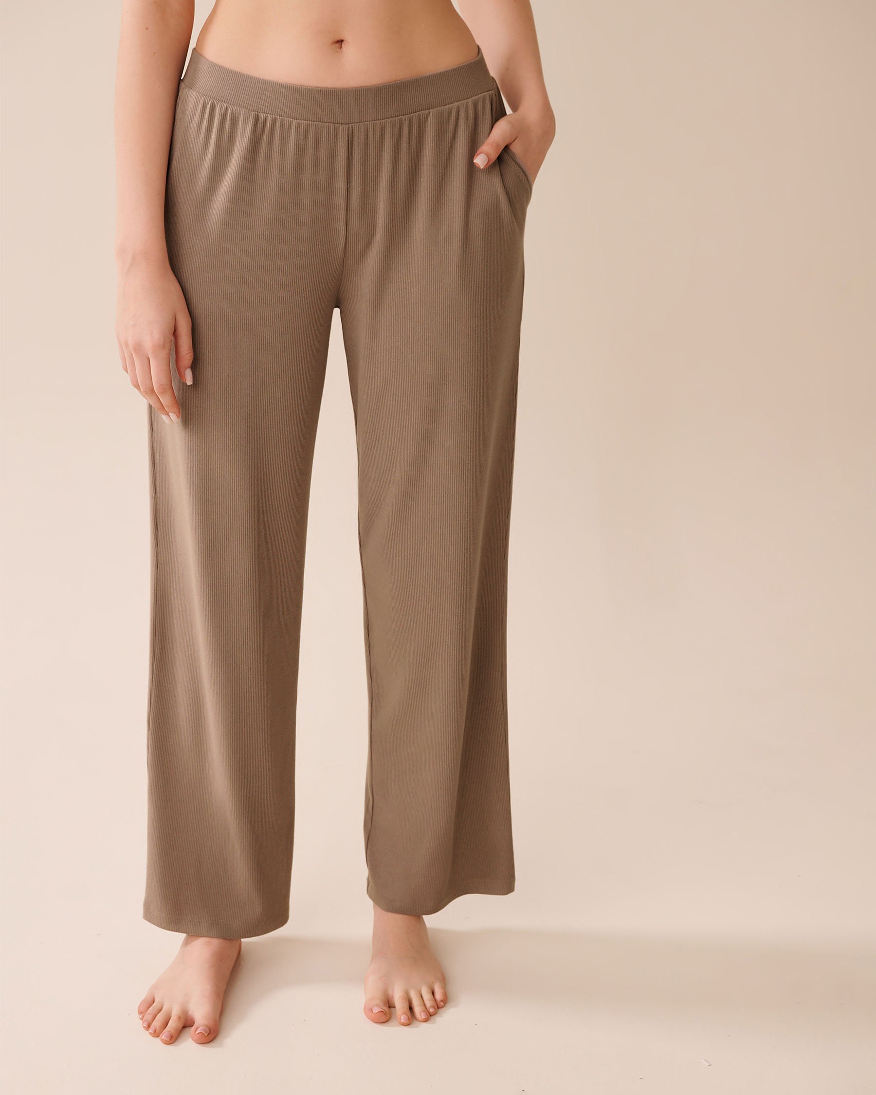 LA VIE EN ROSE Pantalon en modal côtelé Brun 60200146 - View1