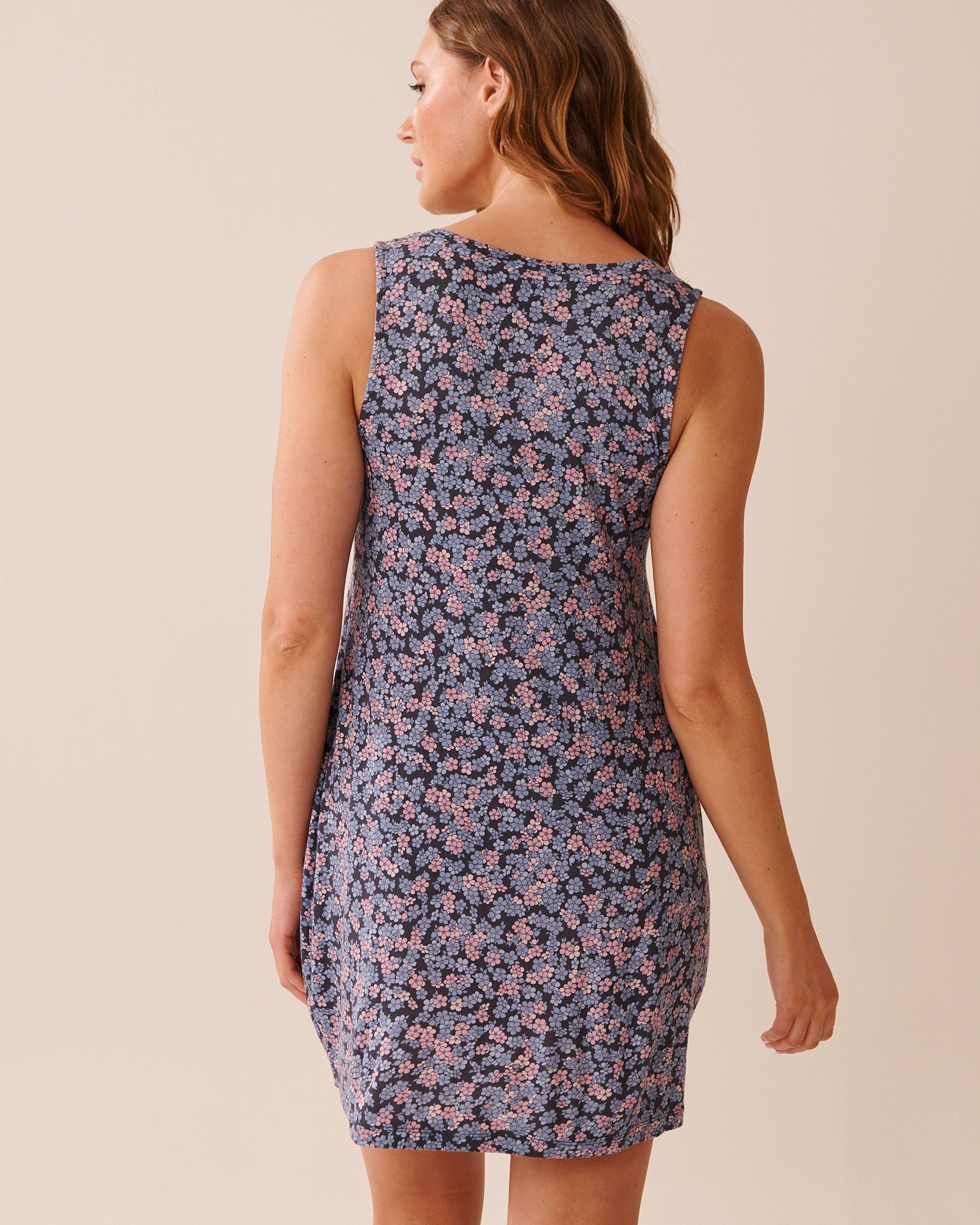 LA VIE EN ROSE Nuisette en jersey doux imprimé à fleurs Fleurs mauves 60500208 - Voir2