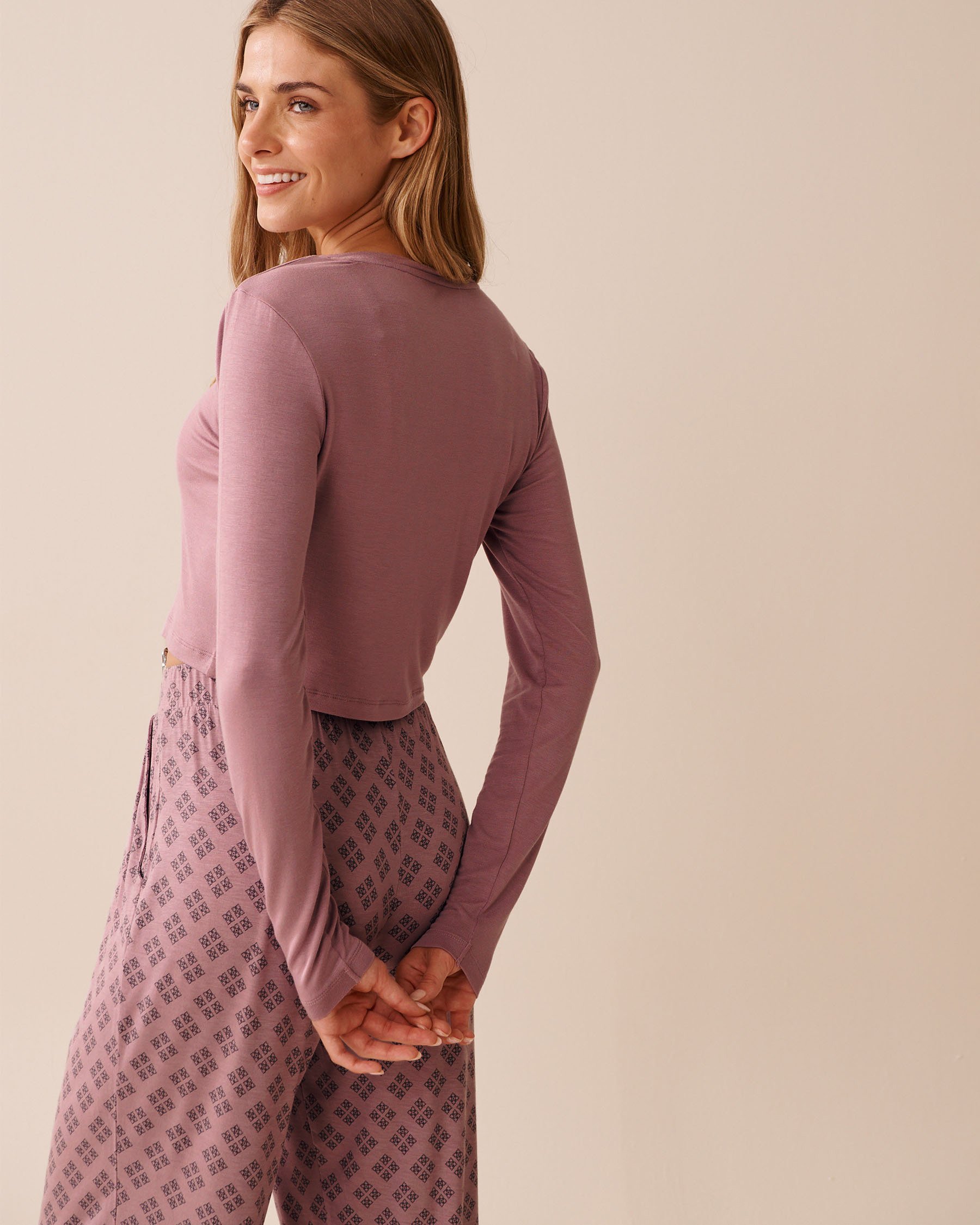 LA VIE EN ROSE Soft Jersey Long Sleeve Crop Top Mauve Pink 60100157 - View2