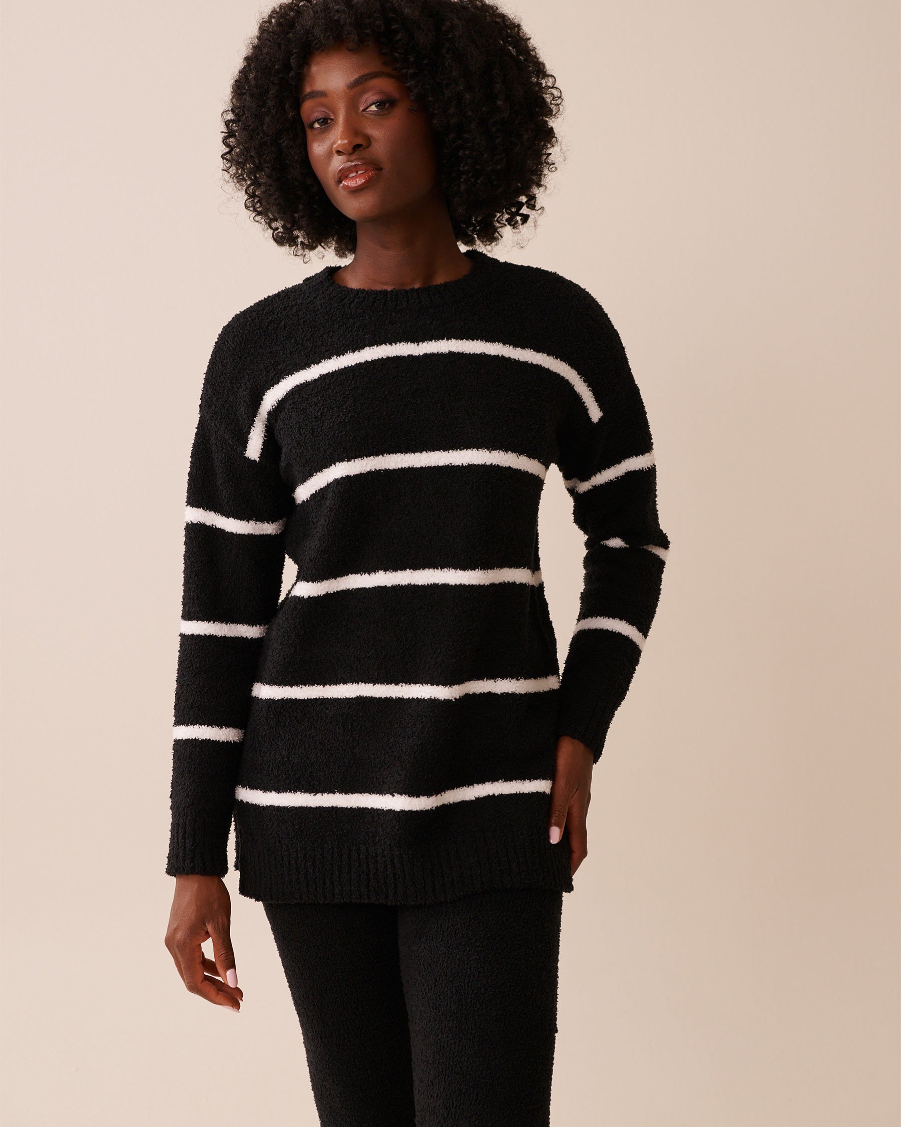 LA VIE EN ROSE Chandail manches longues en chenille Rayures noires et blanches 50100114 - Voir1