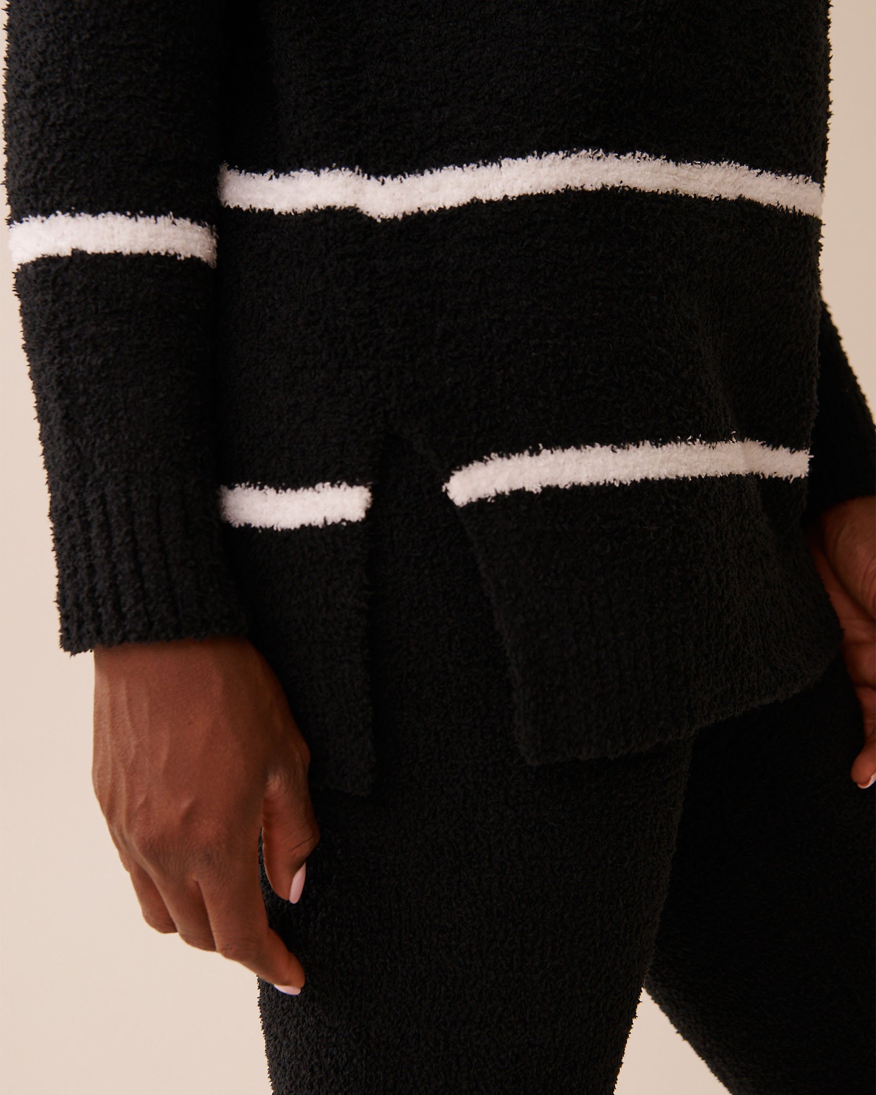 LA VIE EN ROSE Chandail manches longues en chenille Rayures noires et blanches 50100114 - Voir3