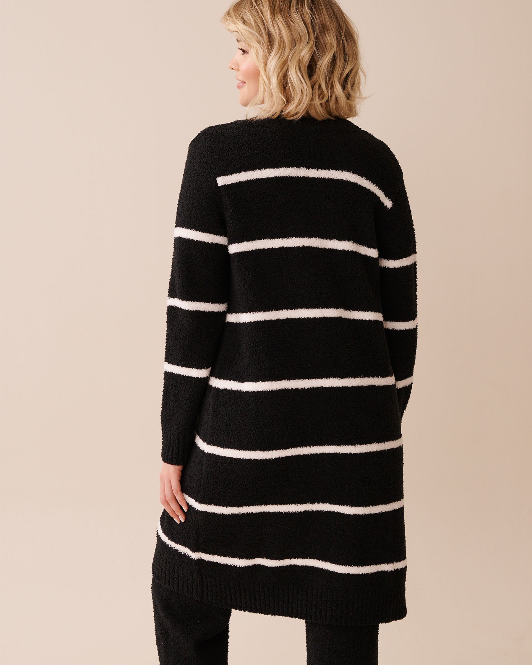 LA VIE EN ROSE Cardigan long en chenille Rayures noires et blanches 50500016 - View2