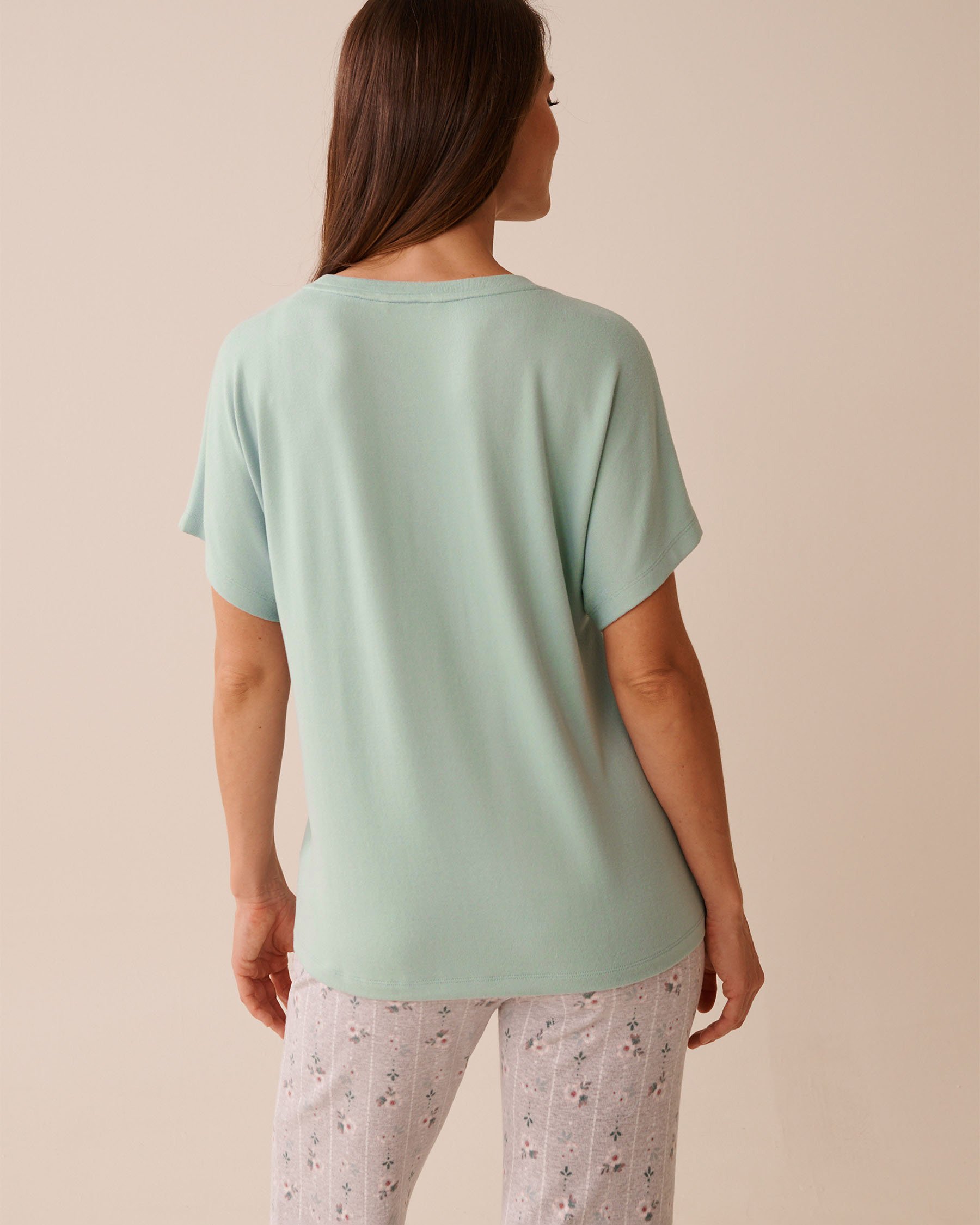LA VIE EN ROSE T-shirt en fibres recyclées imprimé floral Vert sauge 40100775 - Voir2