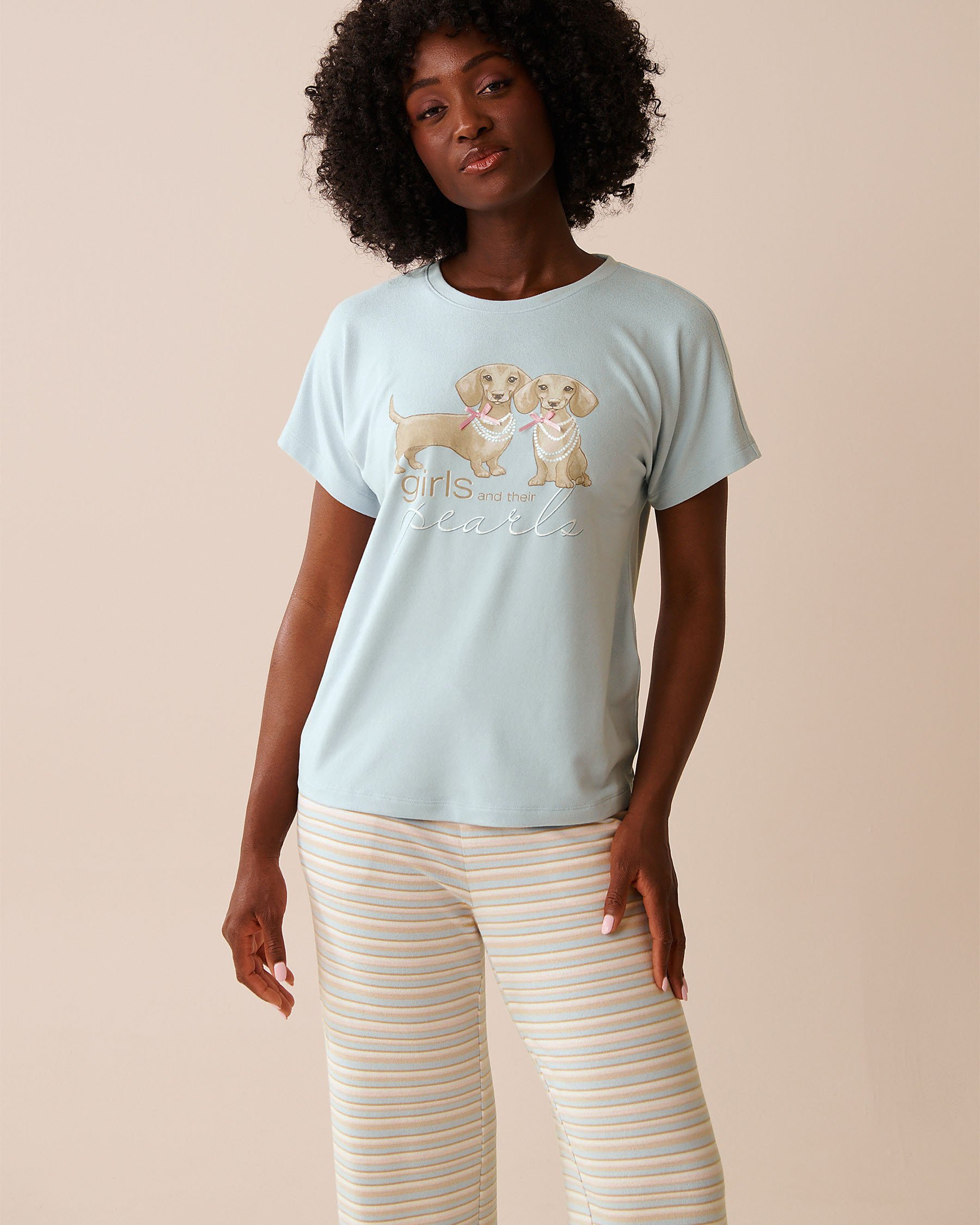 LA VIE EN ROSE T-shirt en fibres recyclées imprimé teckel Bleu pastel 40100775 - Voir1
